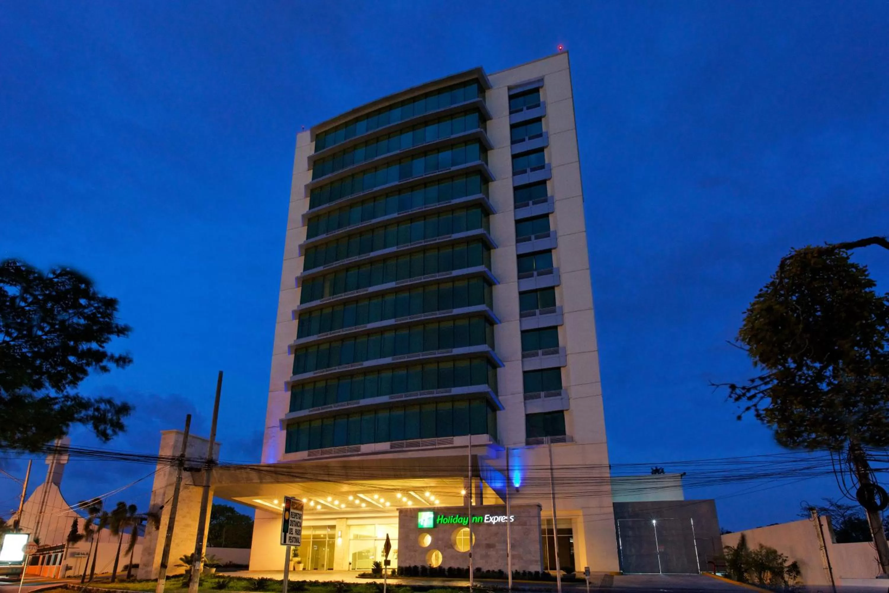 Property building in Intercity Hotels San Pedro Sula