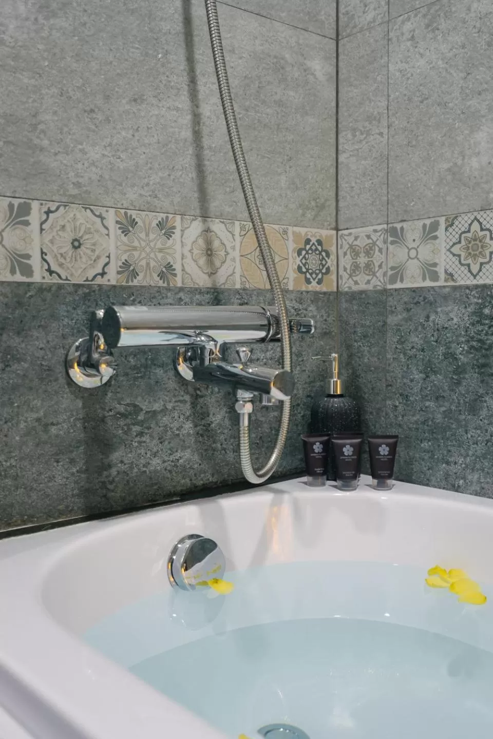 Bathroom in La Palm Hotel