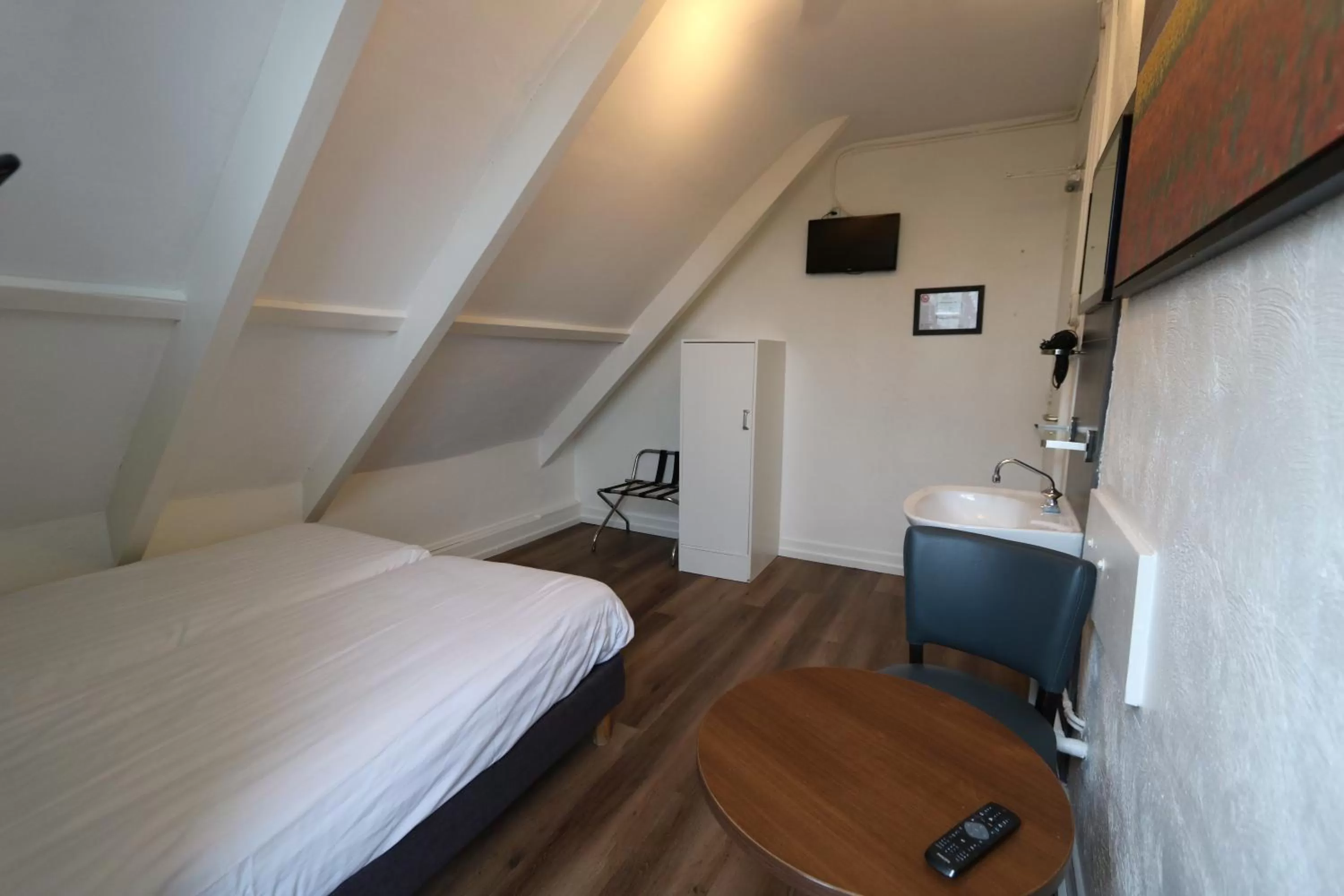 Photo of the whole room, Bed in Hotel Hortus