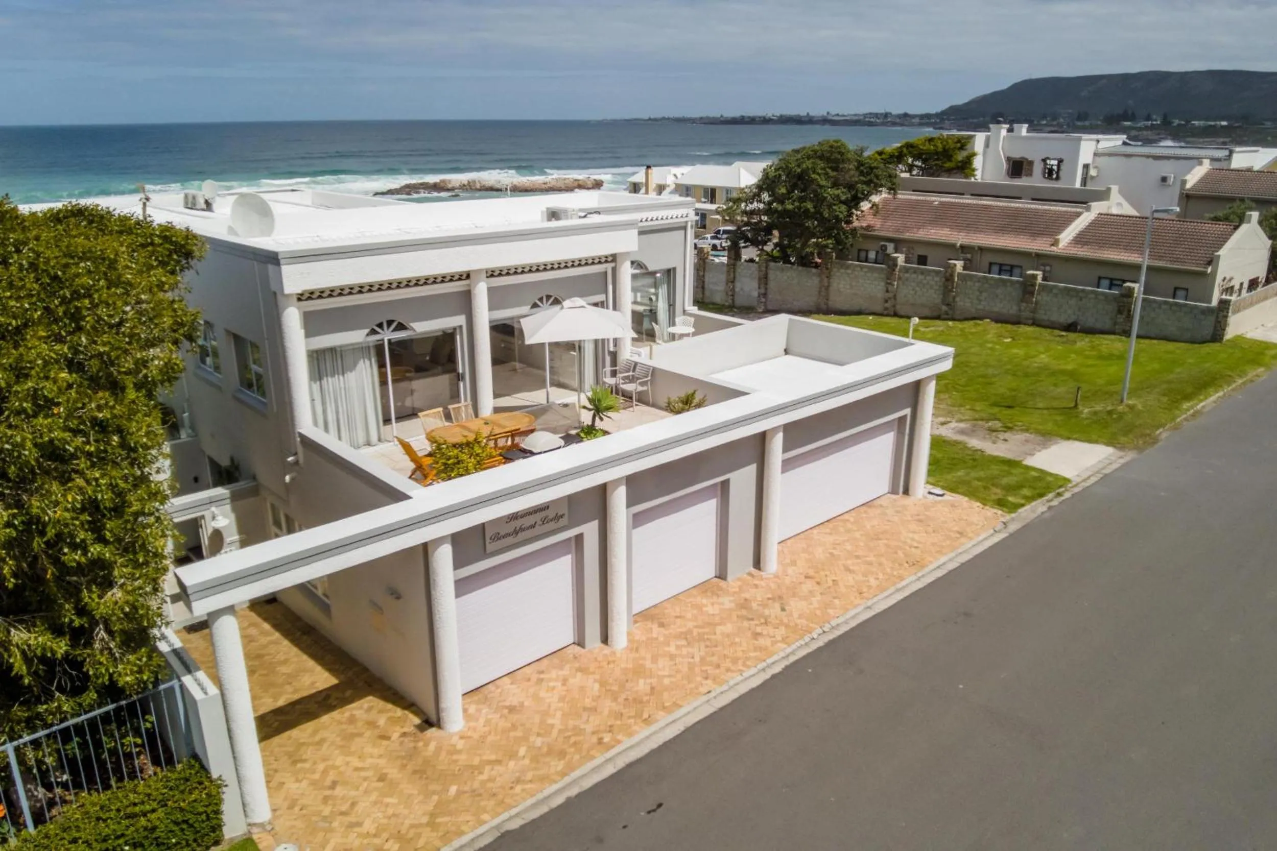 Property building in Hermanus Beachfront Lodge - Solar Power