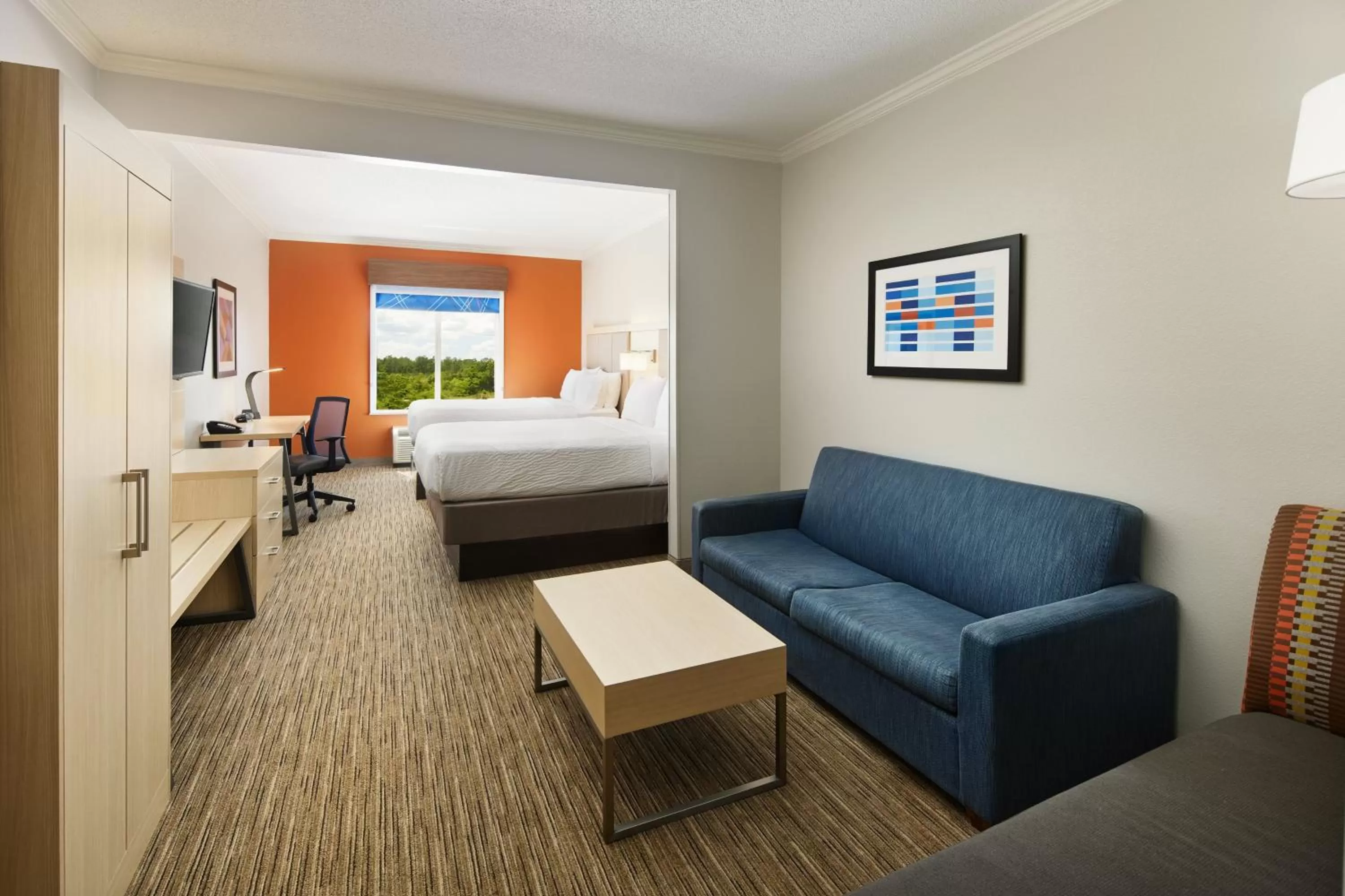 Photo of the whole room, Bed in Holiday Inn Express & Suites Bonifay by IHG