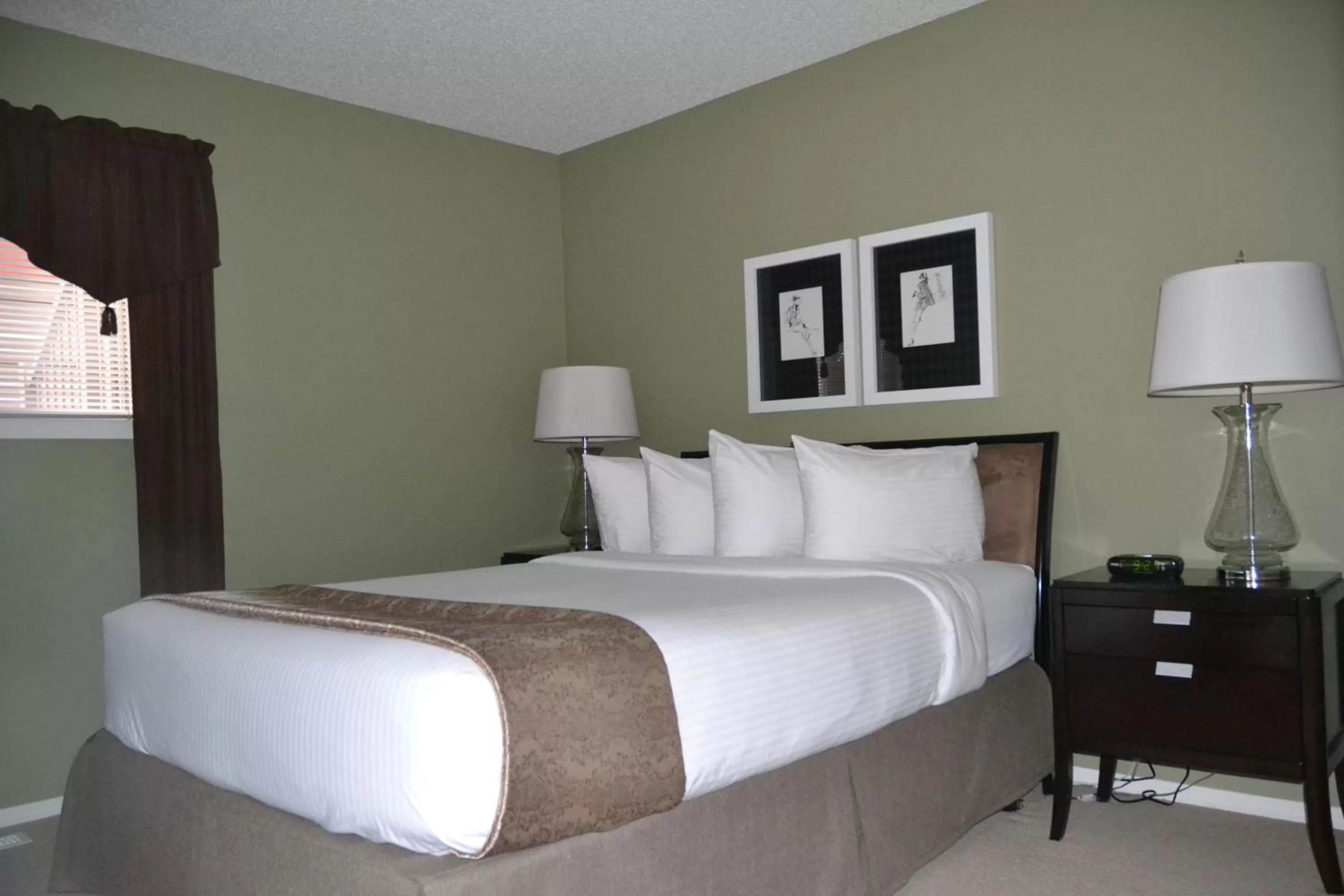 Bedroom, Bed in Village Creek Country Inn