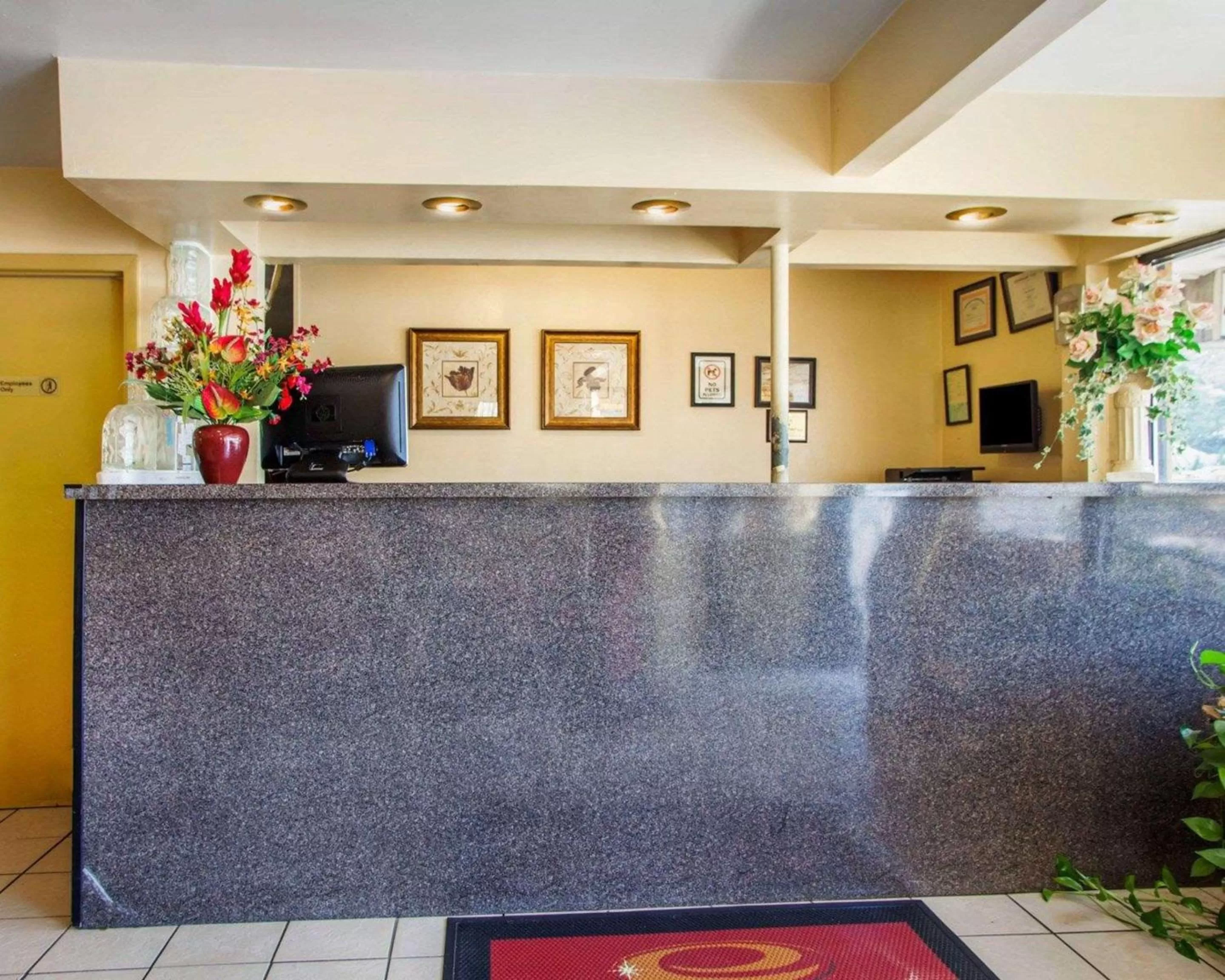 Lobby or reception in Econo Lodge Somers Point