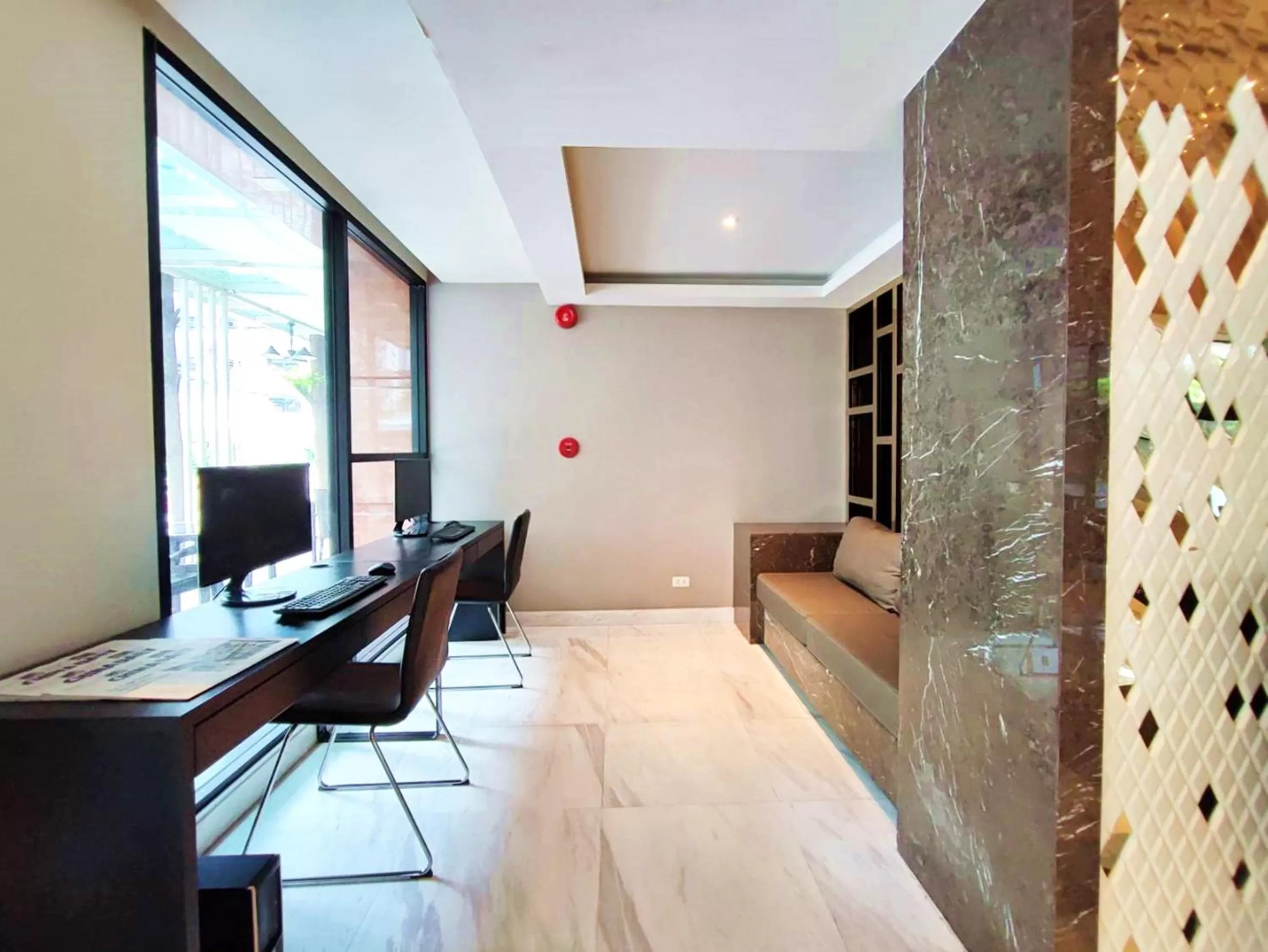 Business facilities in Hope Land Hotel Sukhumvit 8