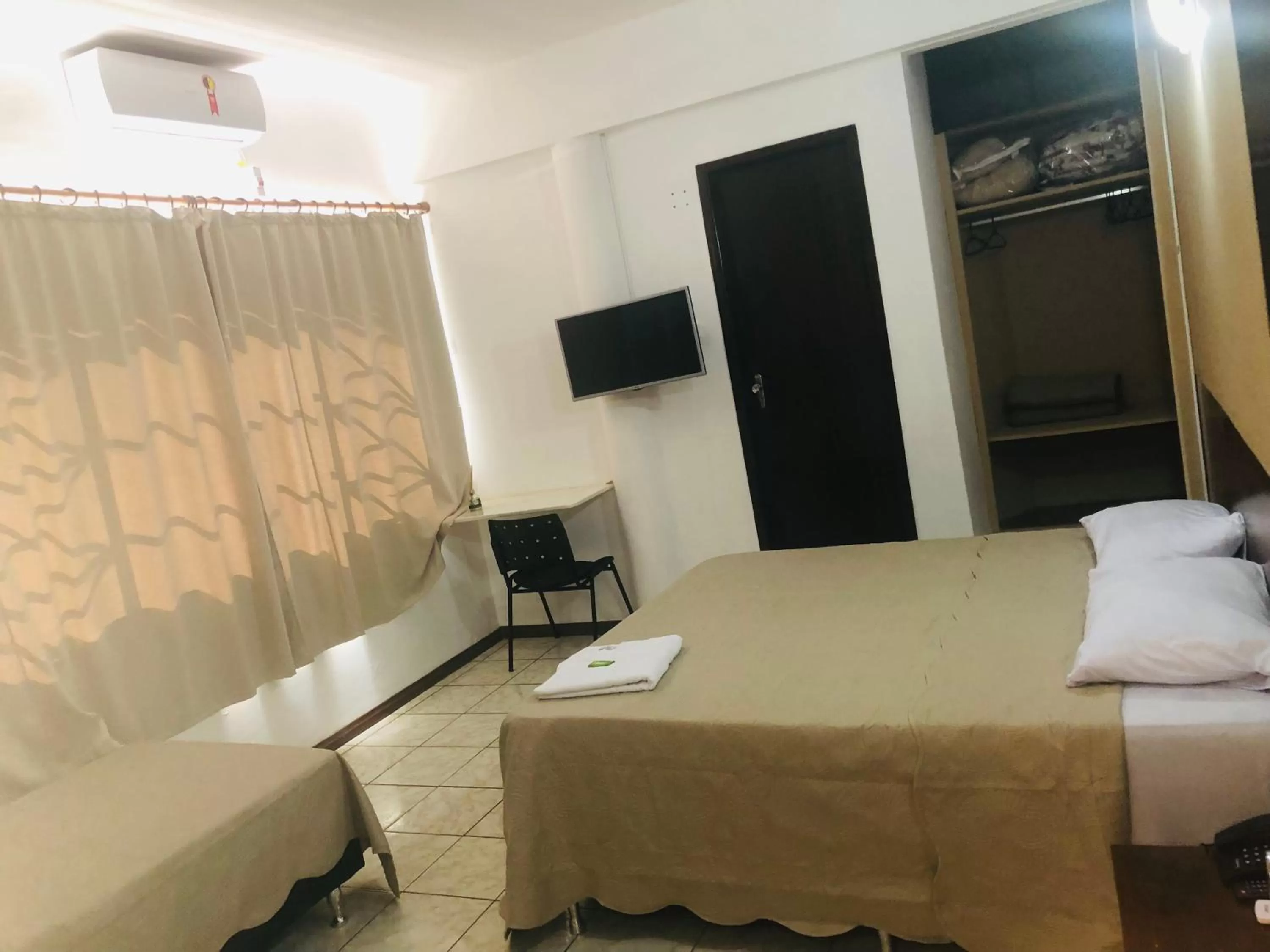 Bed in Bento palace hotel