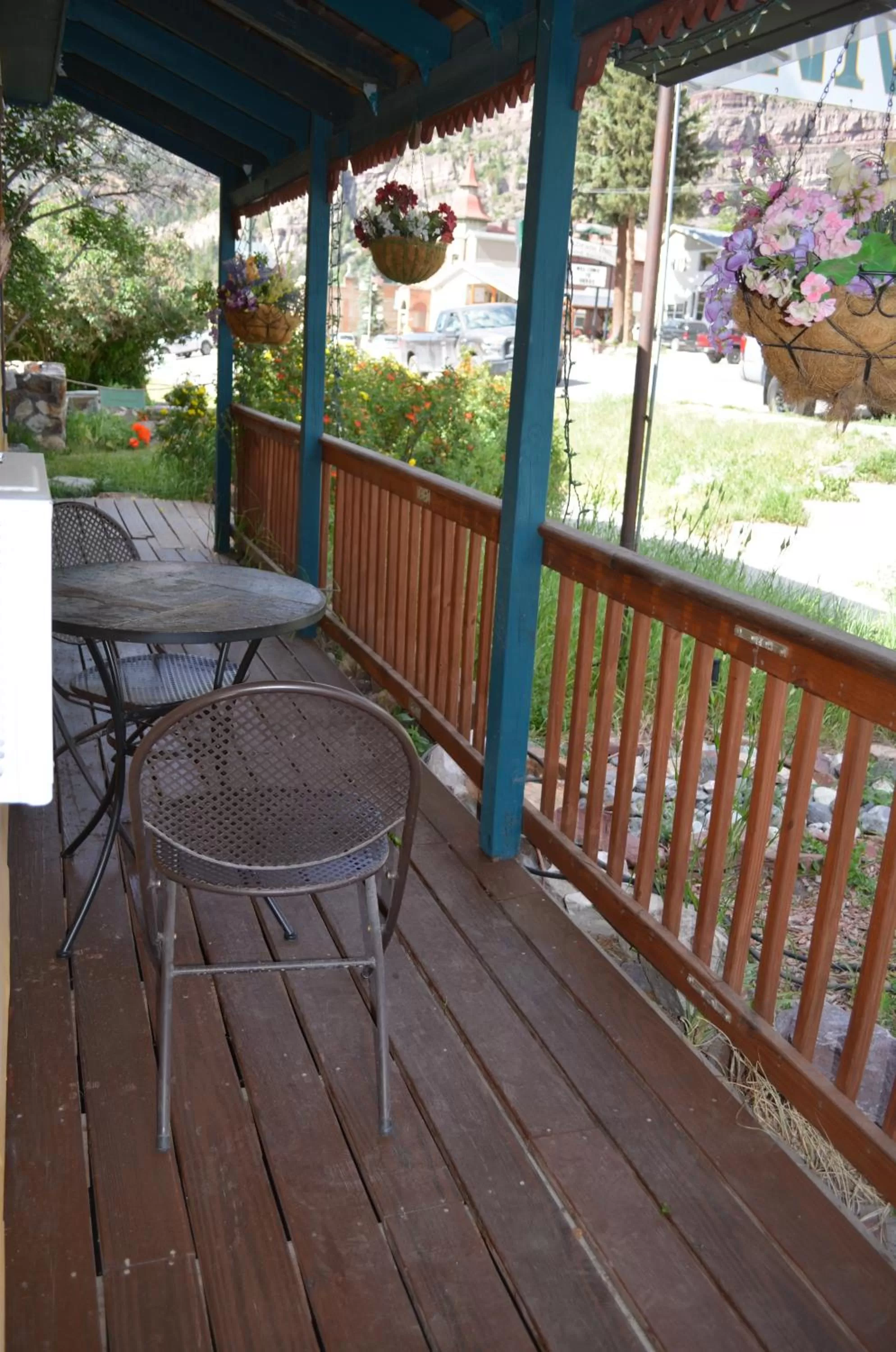 Patio in The Ouray Main Street Inn