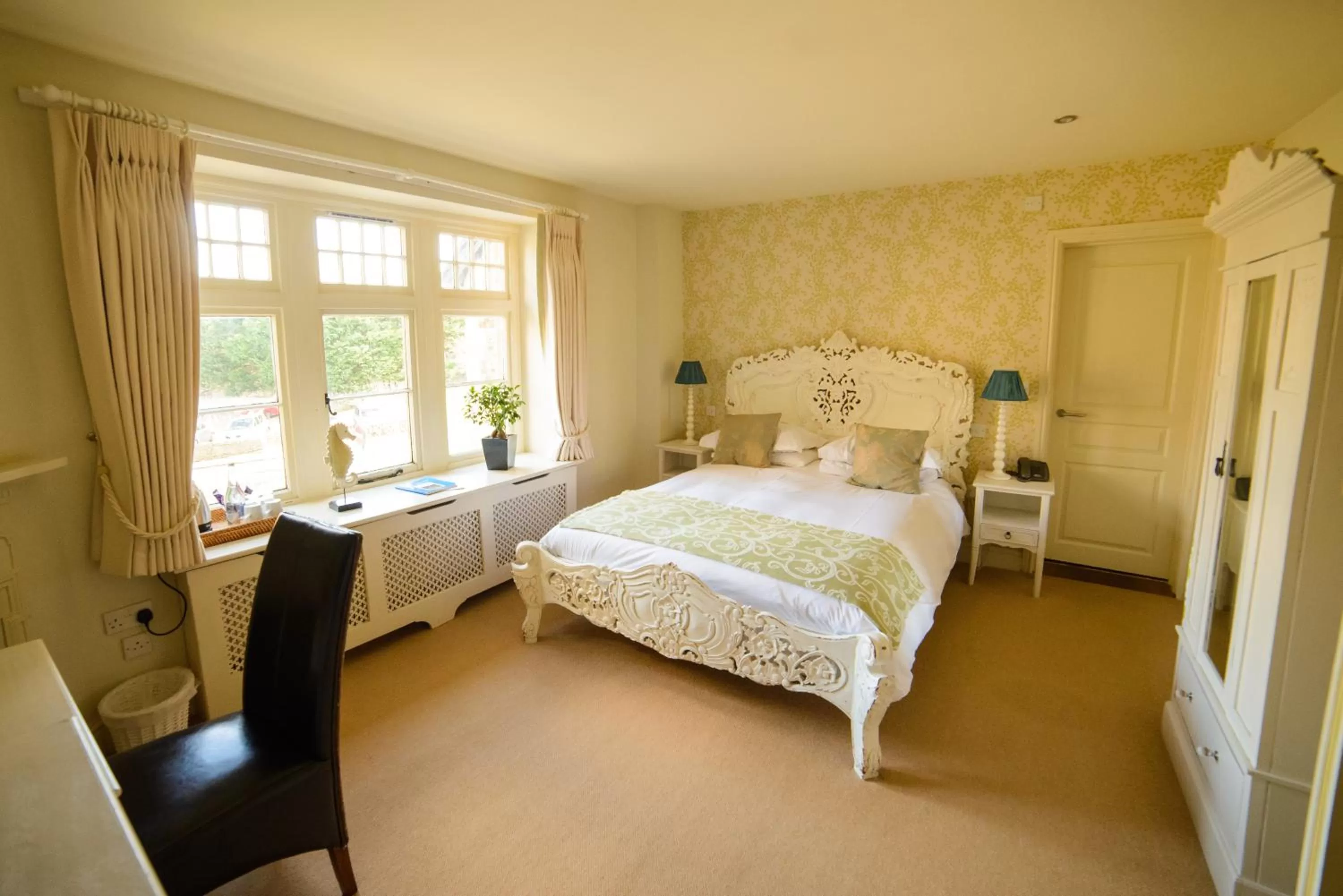 Bedroom, Bed in The Kings Arms