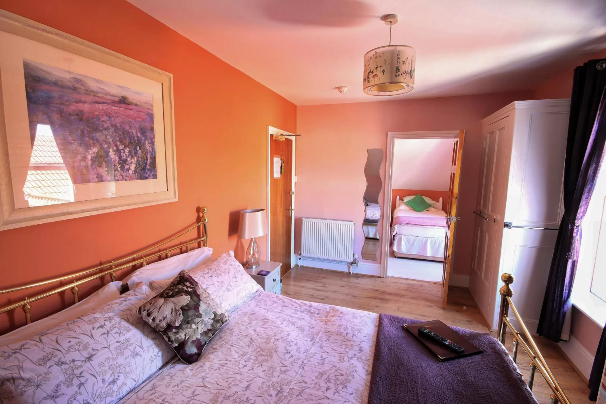 Bedroom, Bed in Beaches Guesthouse