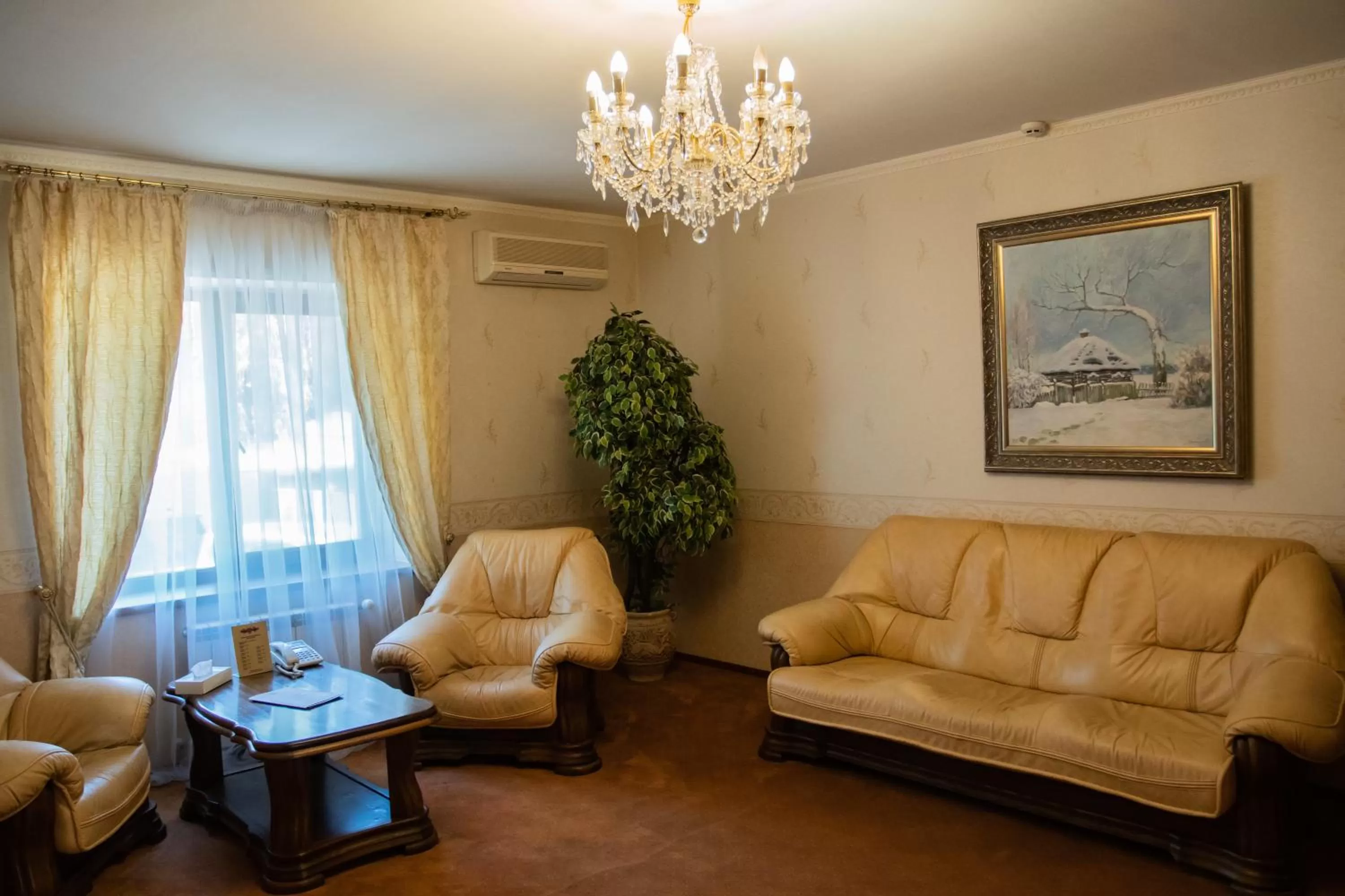 Living room, Seating Area in Kamelot