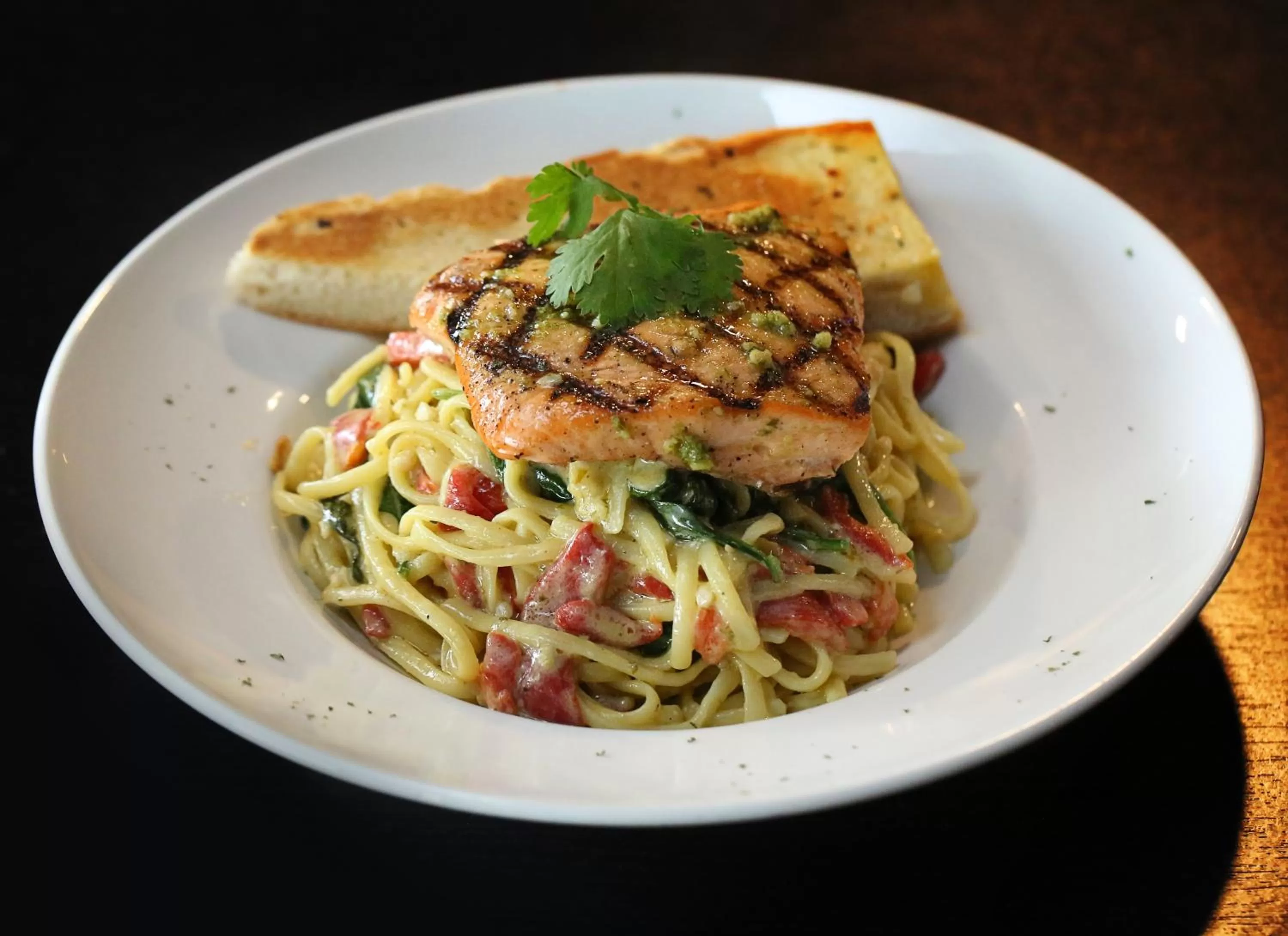 Restaurant/places to eat in Ramada by Wyndham Lindsay