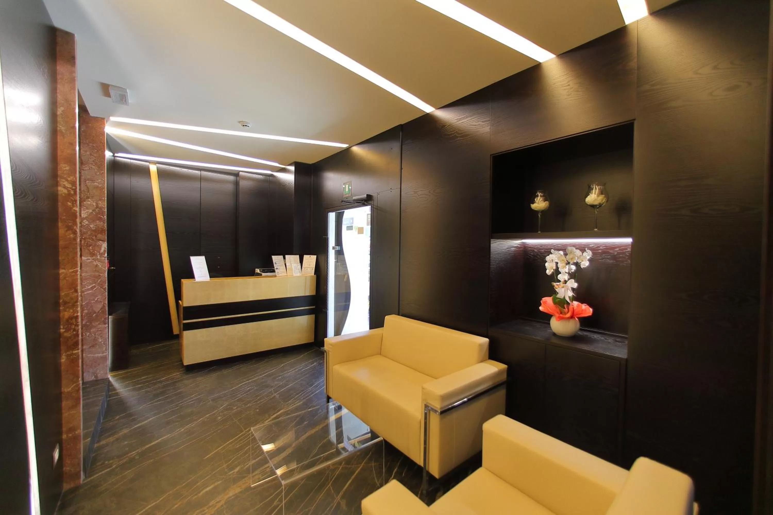 Lobby or reception in Hotel Bell'arrivo by Dori