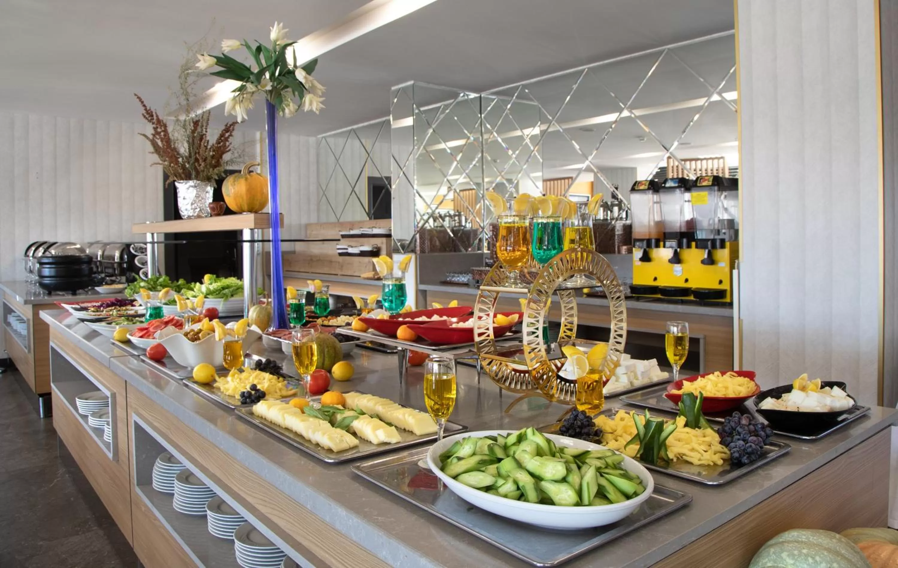 Restaurant/places to eat in Ipeksoy Thermal Hotel