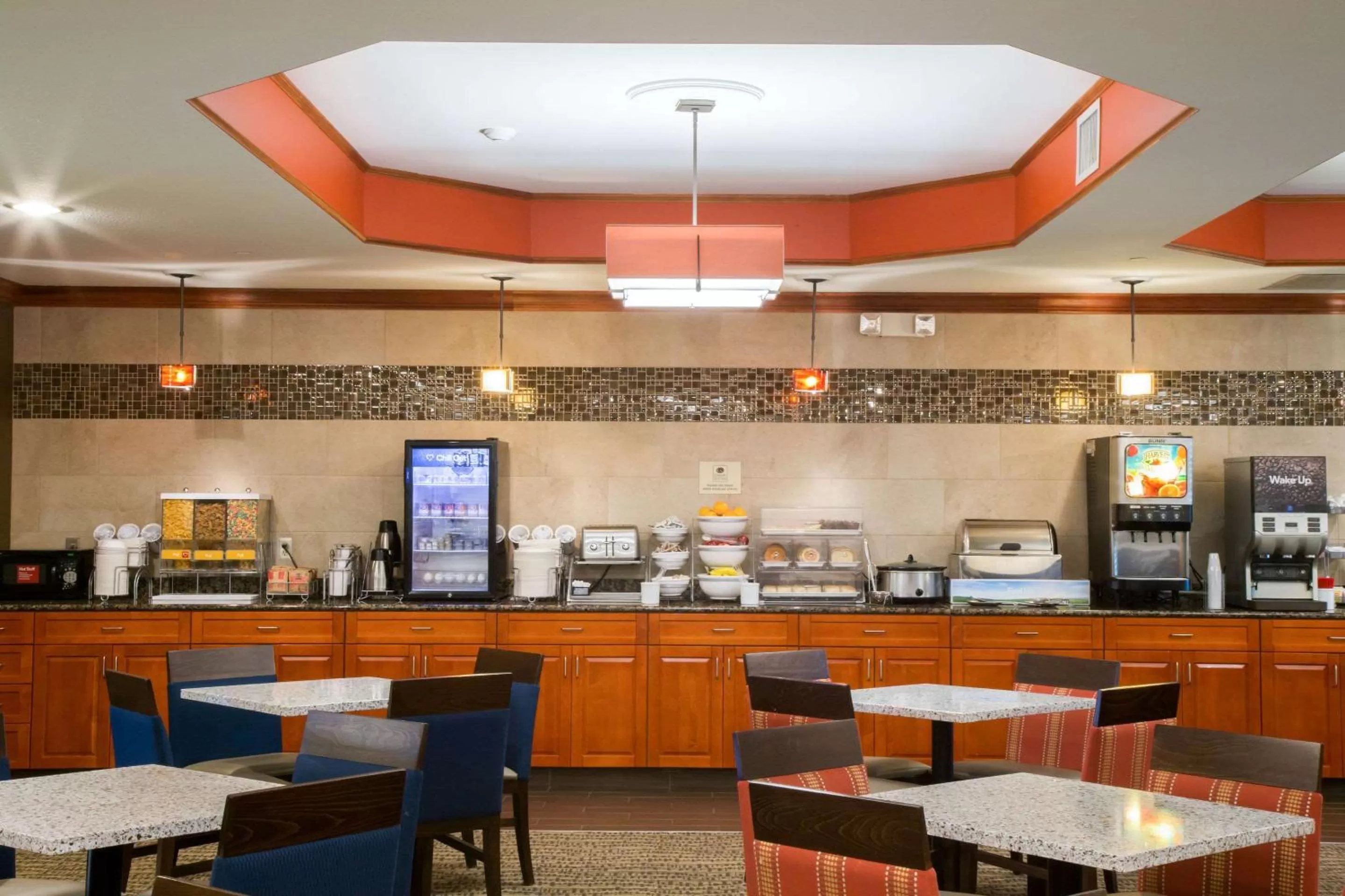 Restaurant/places to eat in Comfort Suites Grand Rapids South