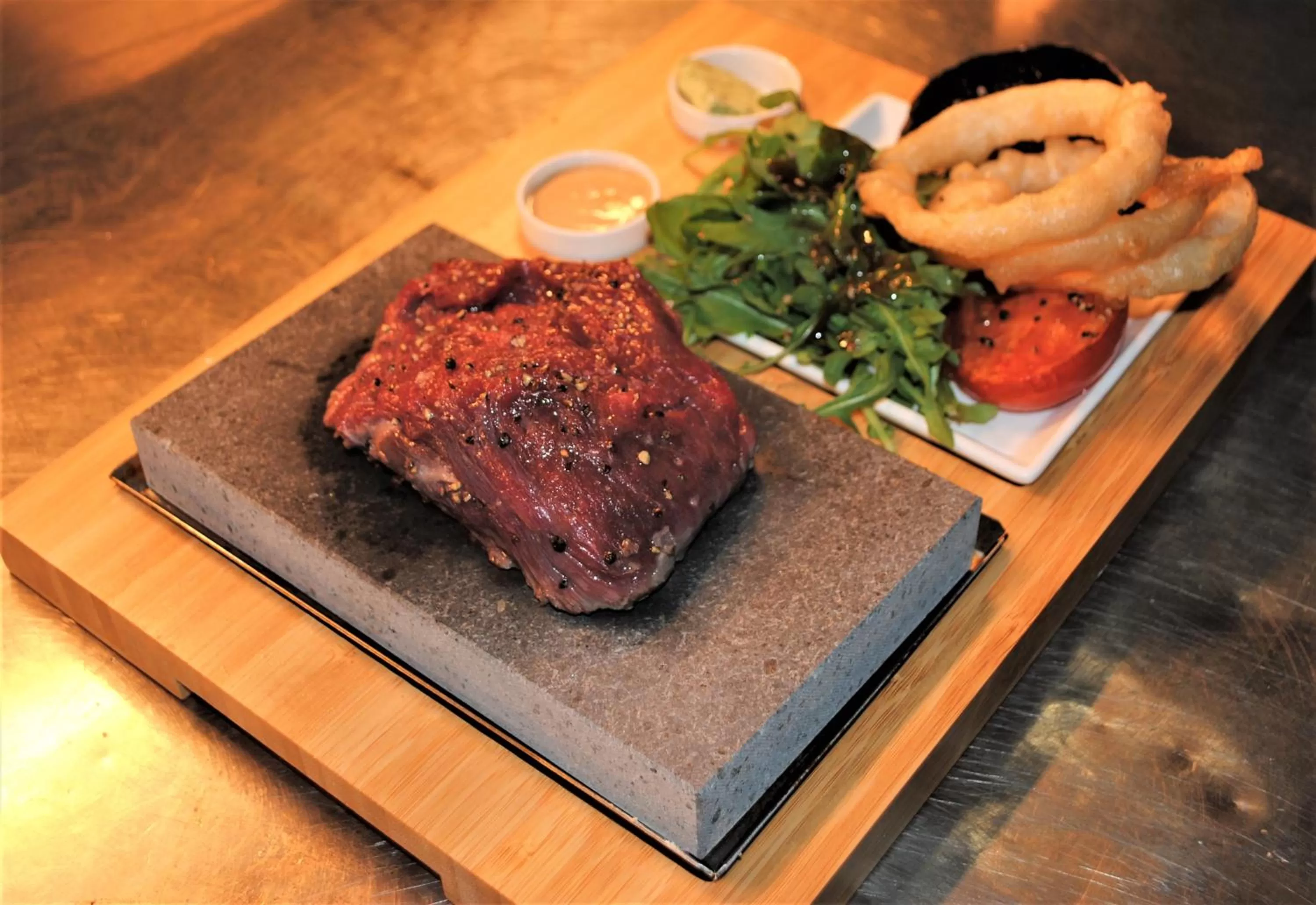 Restaurant/places to eat in Molesworth Arms