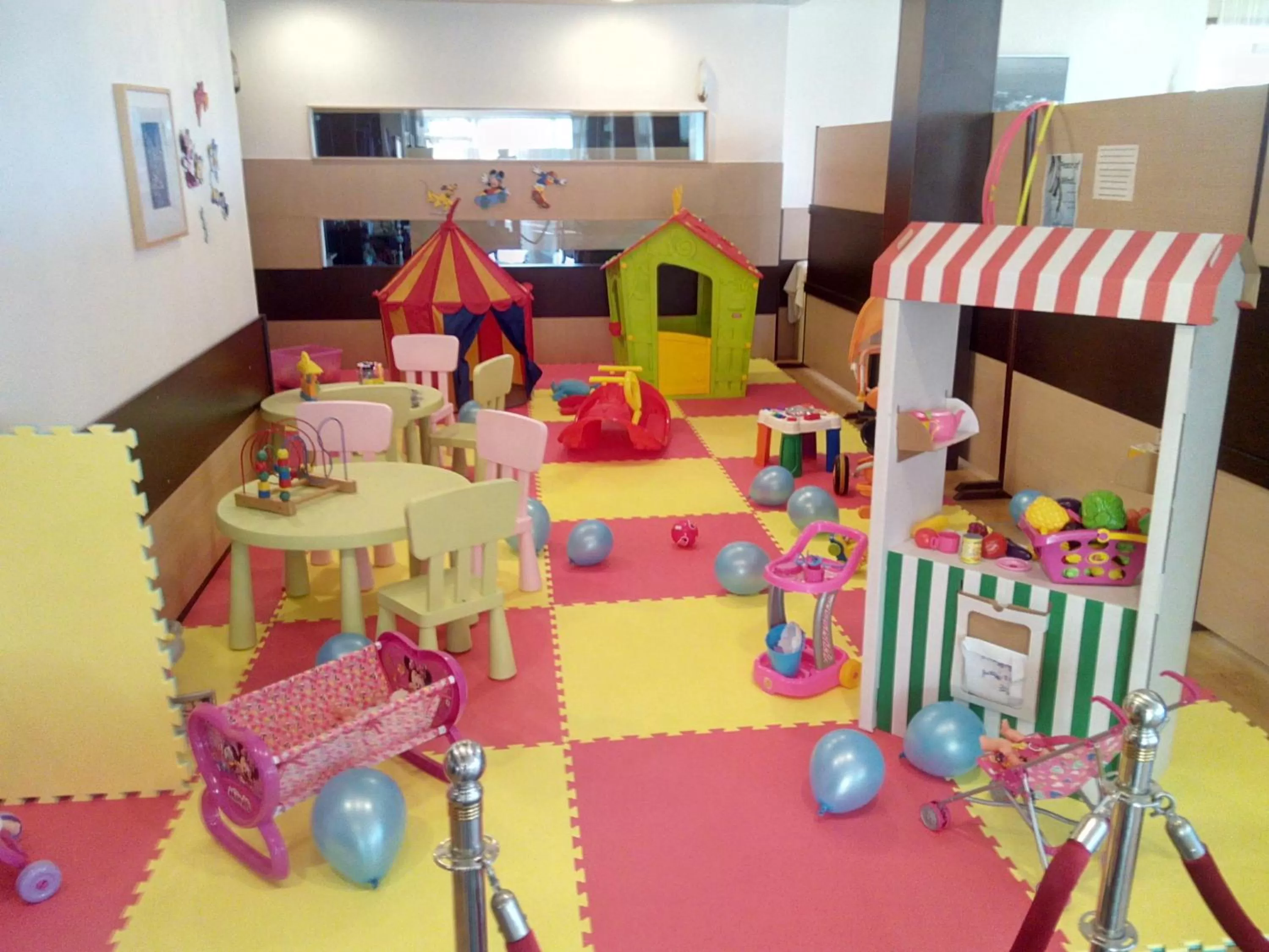 Children play ground in Four Seasons Hotel
