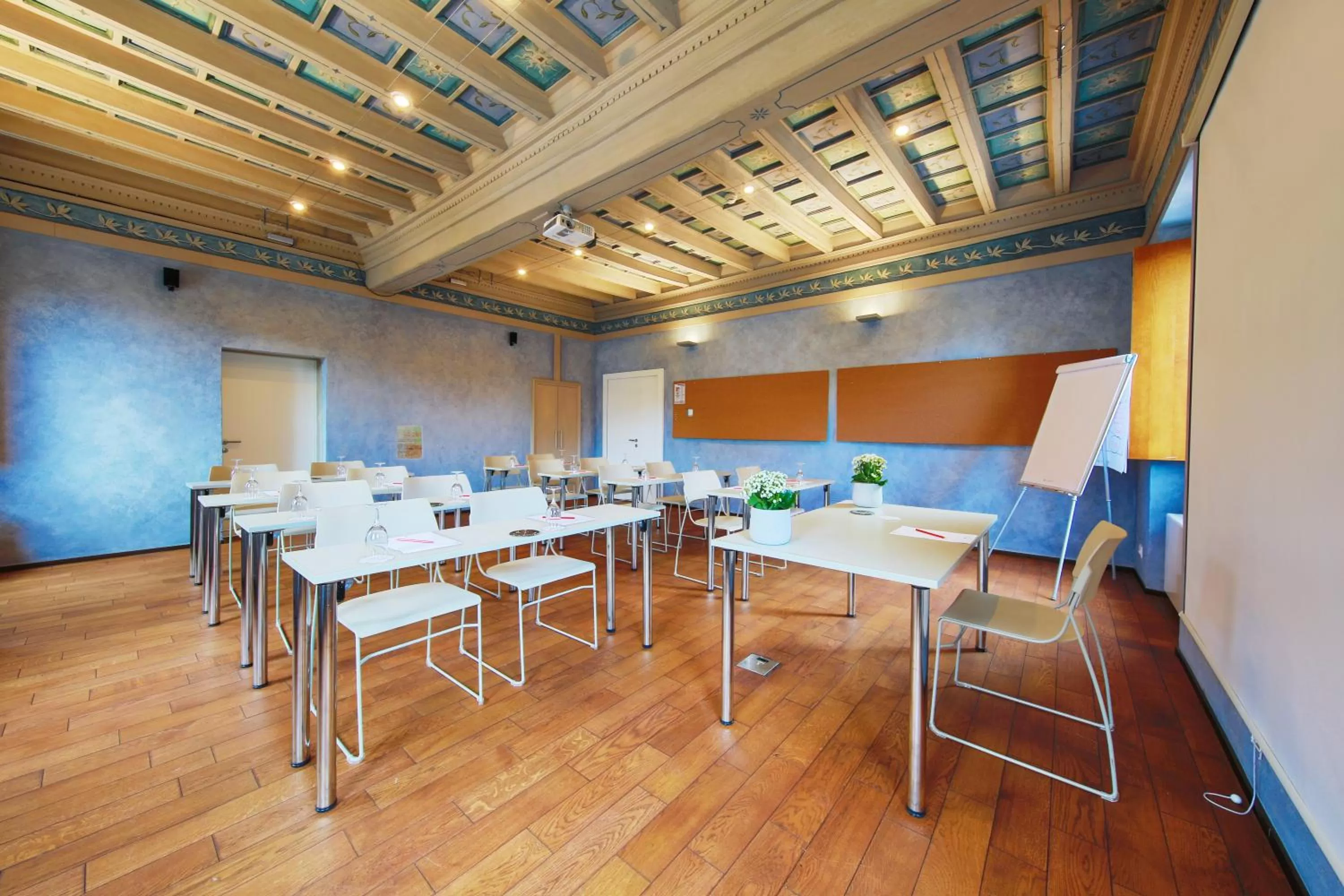 TV and multimedia in Boutique & Business Hotel La Tureta