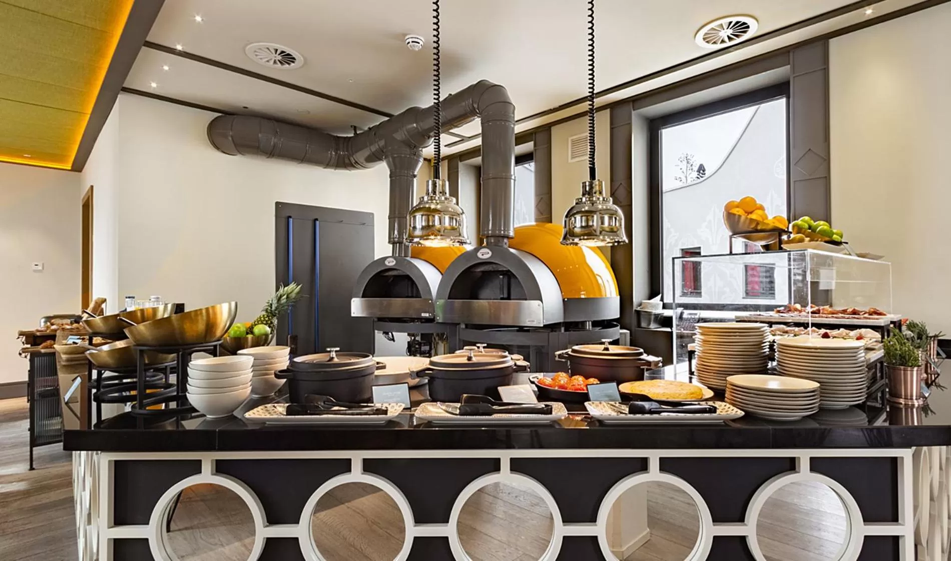 Food and drinks in Pestana CR7 Gran Vía Madrid