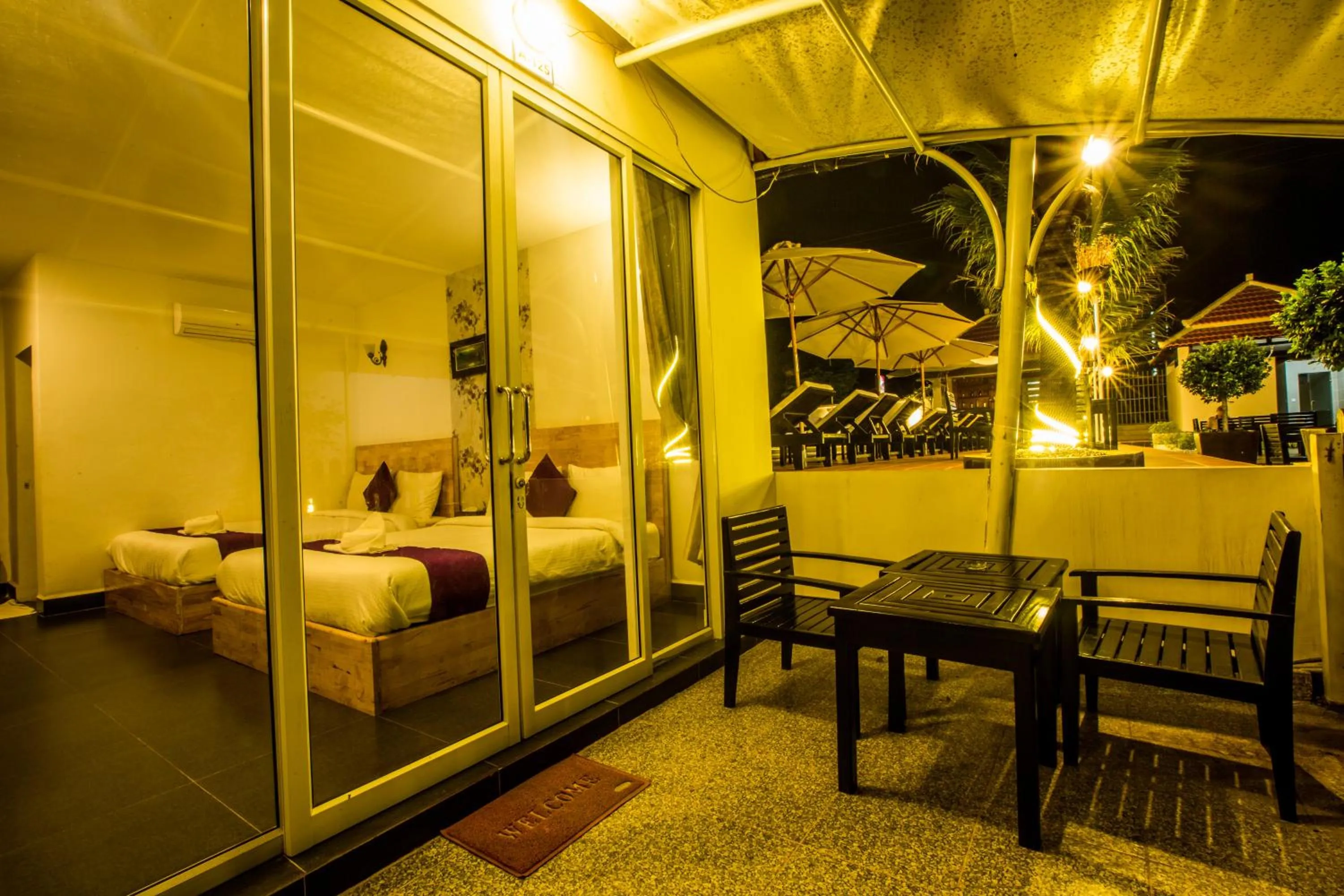 Balcony/Terrace, Bed in Good Time Resort