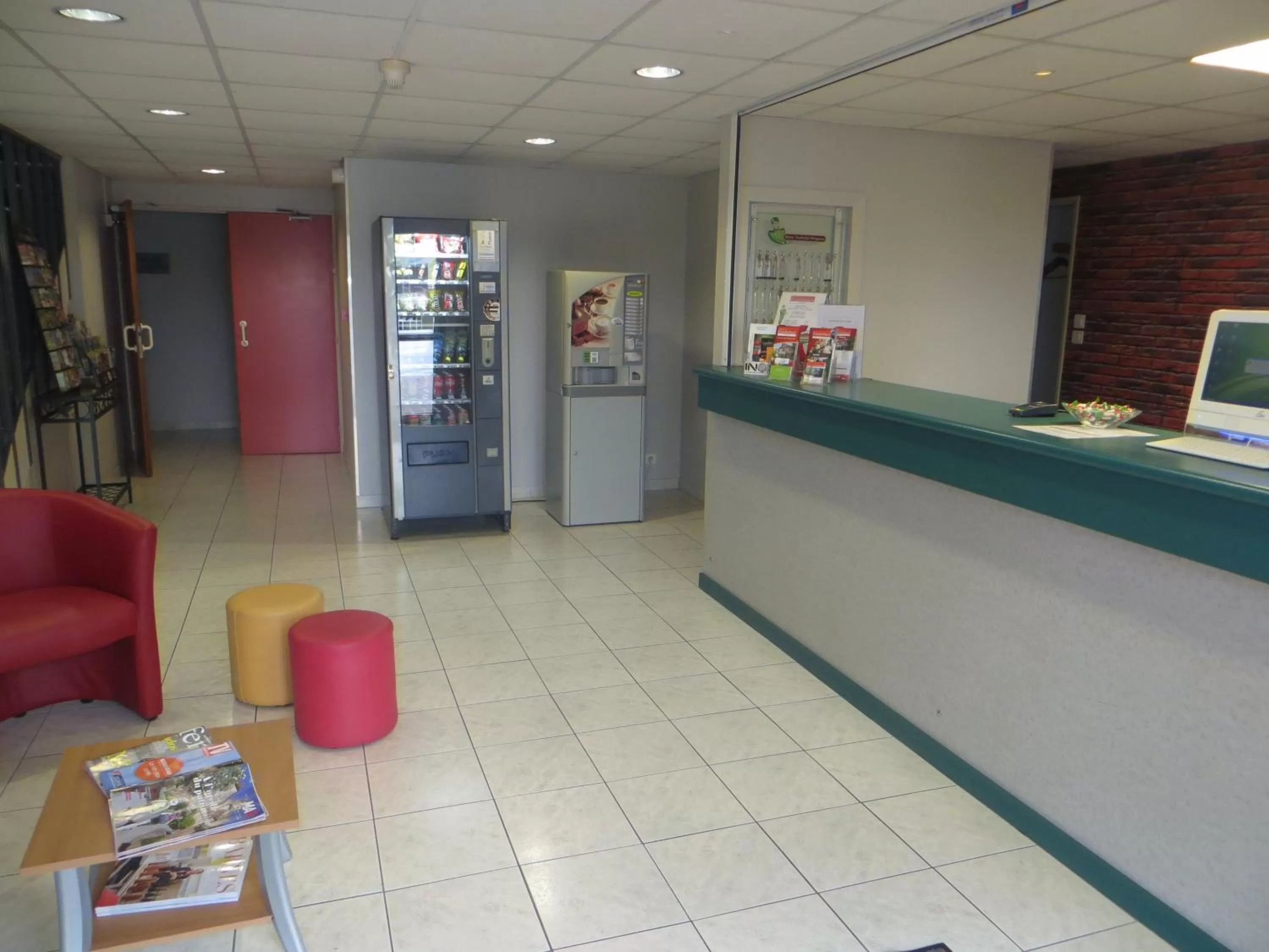 Lobby or reception in Fasthôtel Périgueux - Un Hôtel FH Confort