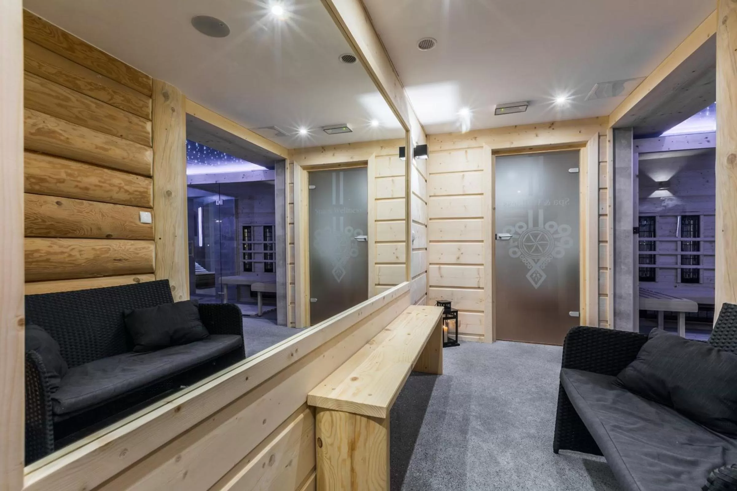 Hot Tub, Seating Area in Willa Baciarka