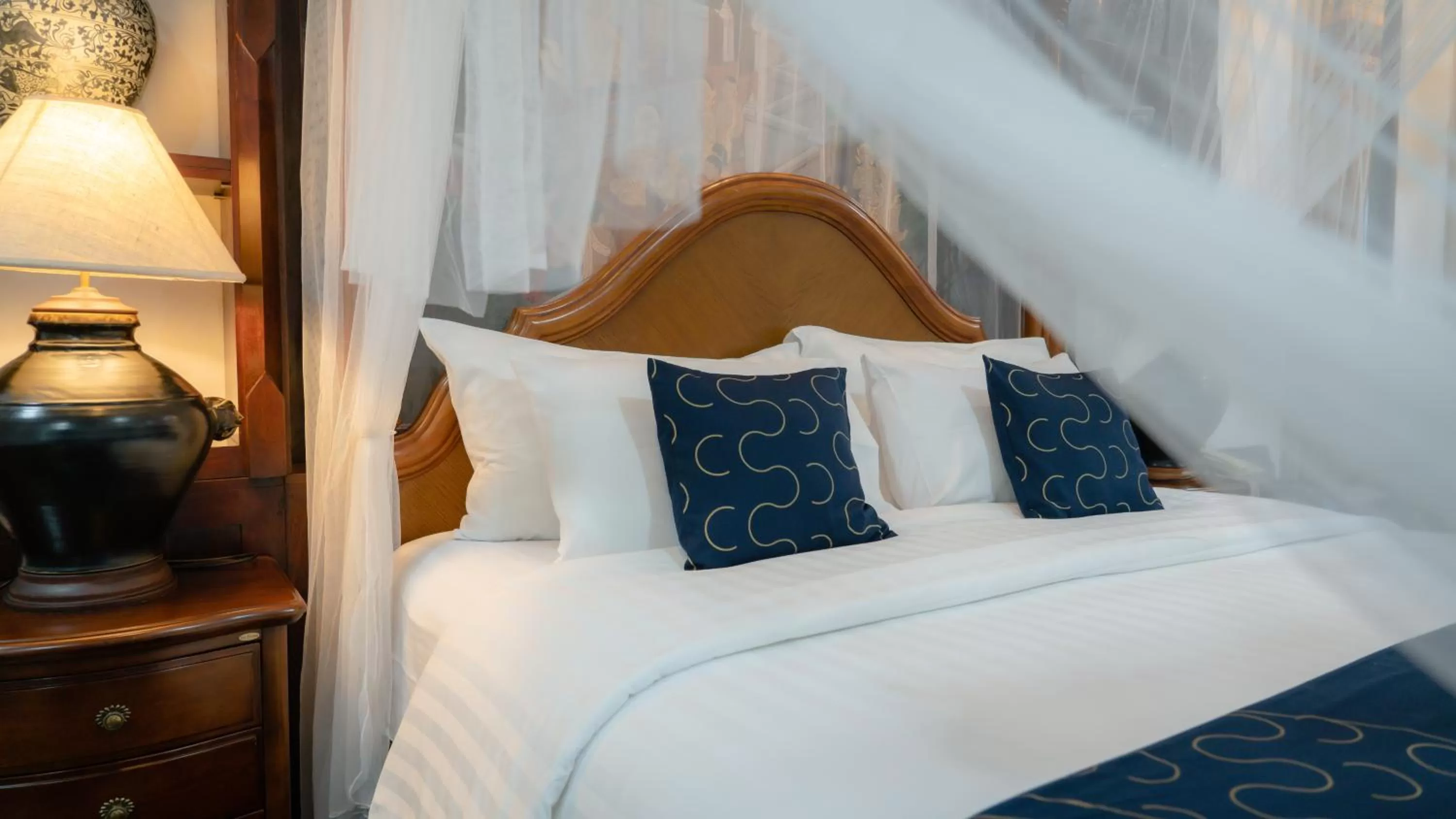 Bed in Cheva Gallery Boutique Hotel