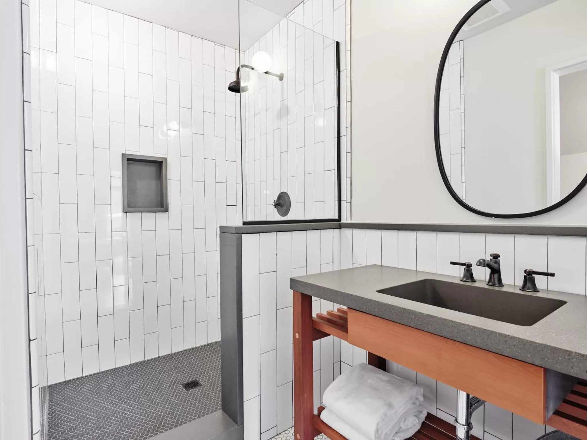 Bathroom in Thatcher Hotel