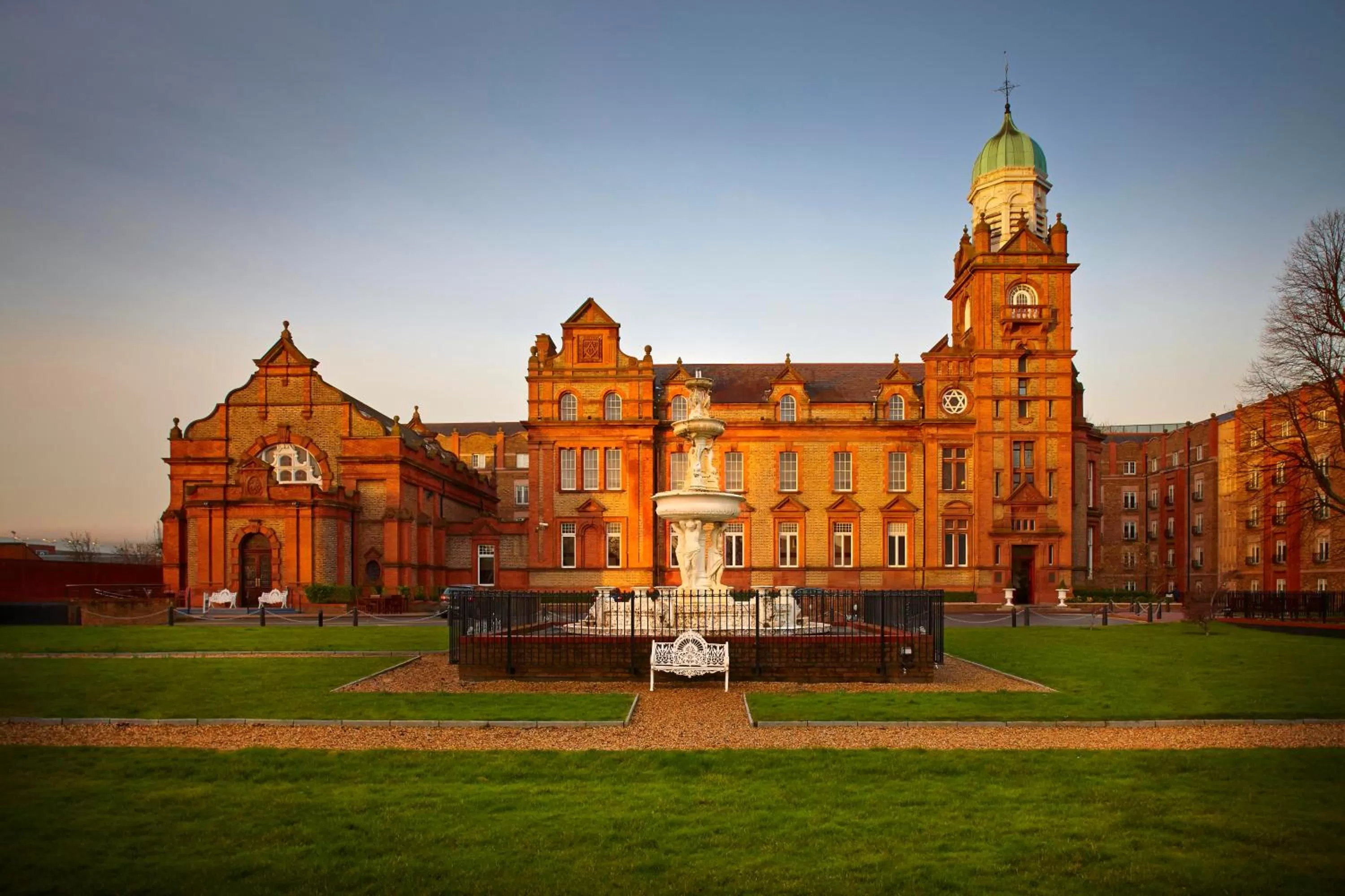 Facade/entrance in Clayton Hotel Ballsbridge