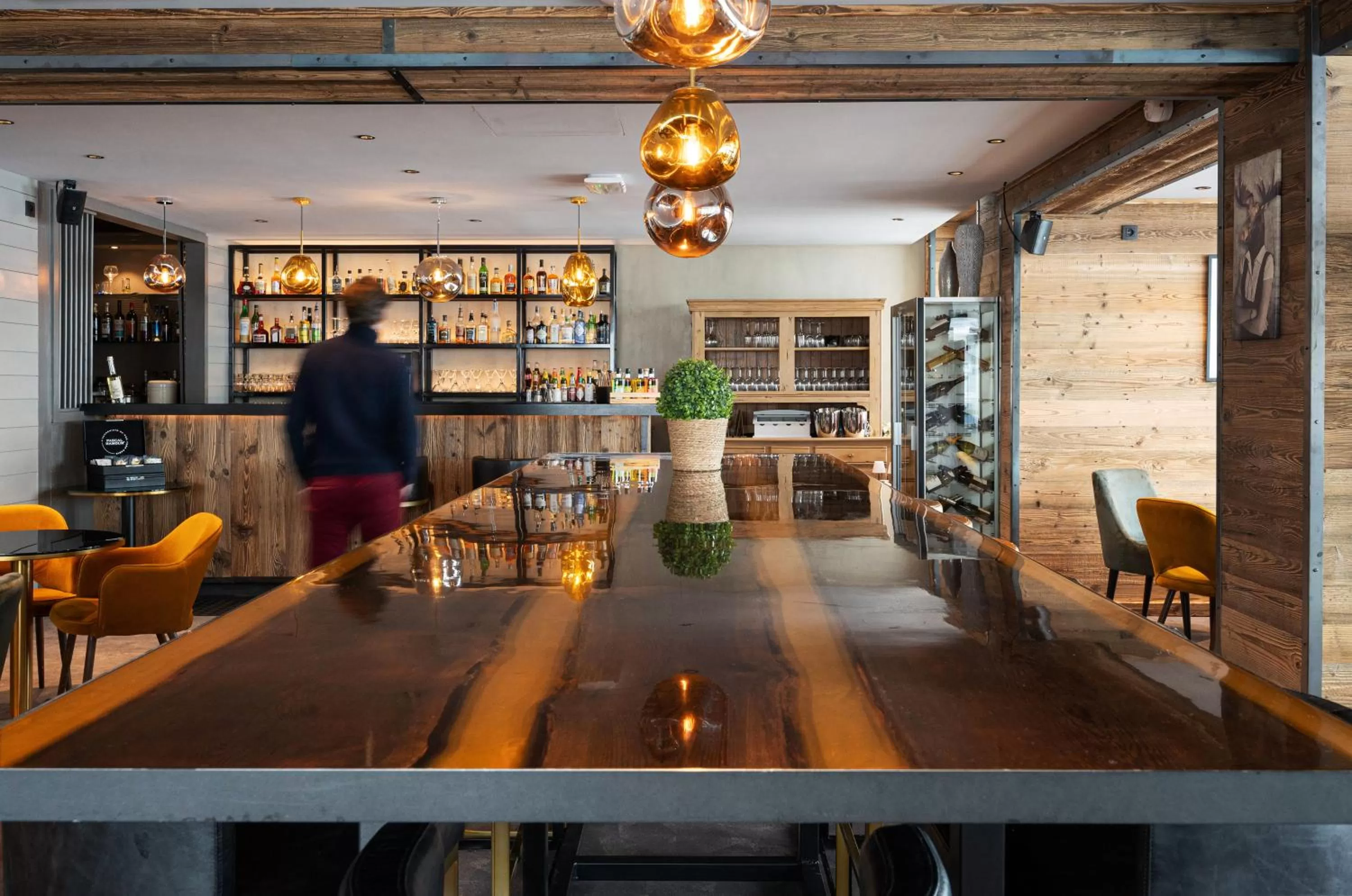 Lounge or bar in Hôtel Le Levanna by Les Etincelles