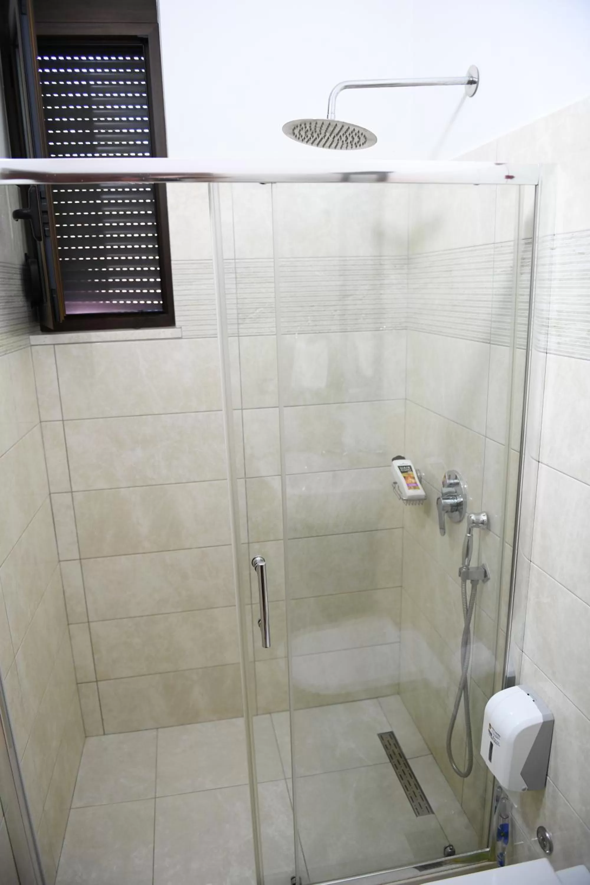 Bathroom in Hotel Kaceli