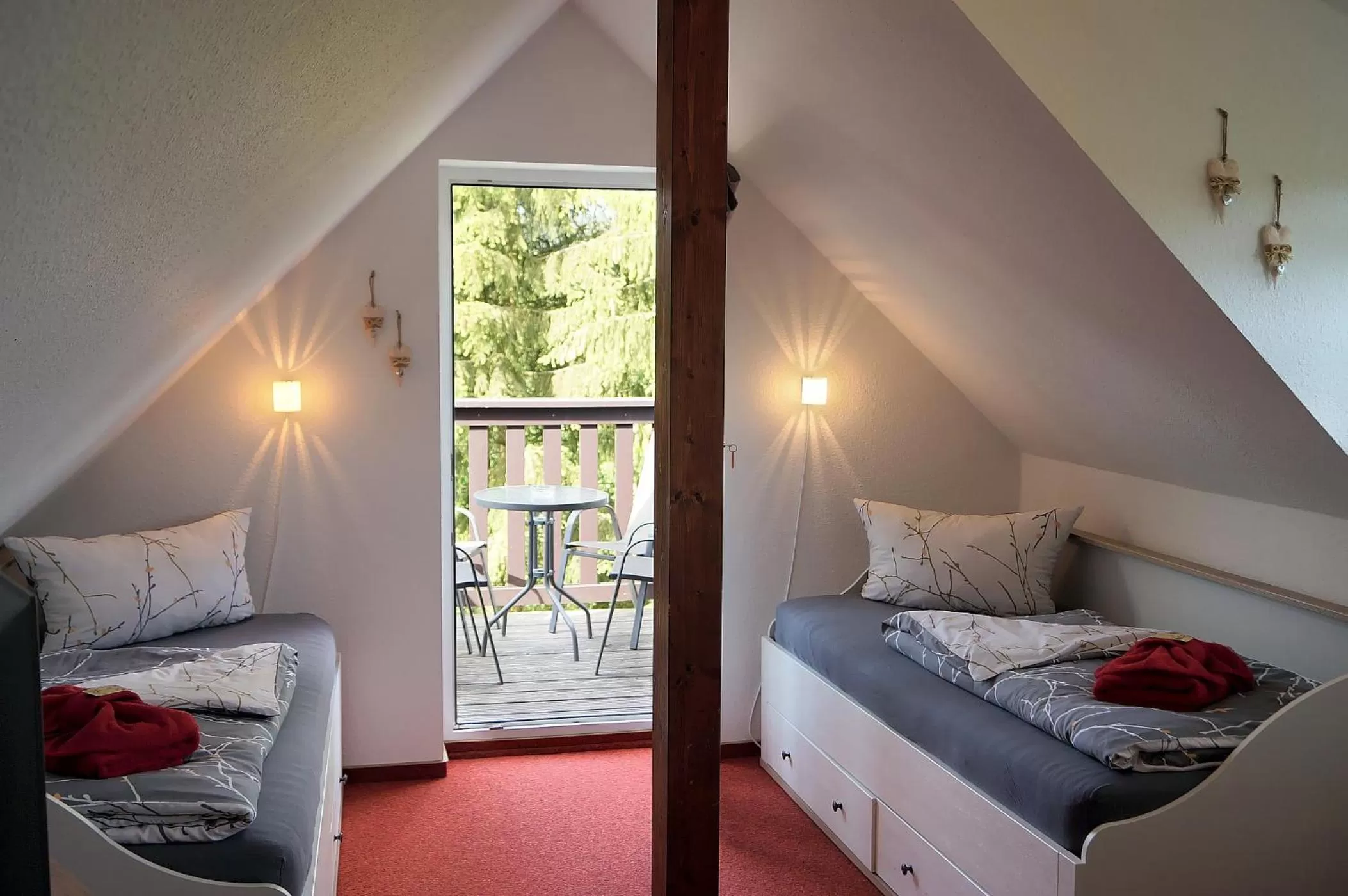 Photo of the whole room, Bed in Erzgebirgshotel Misnia Bärenfels