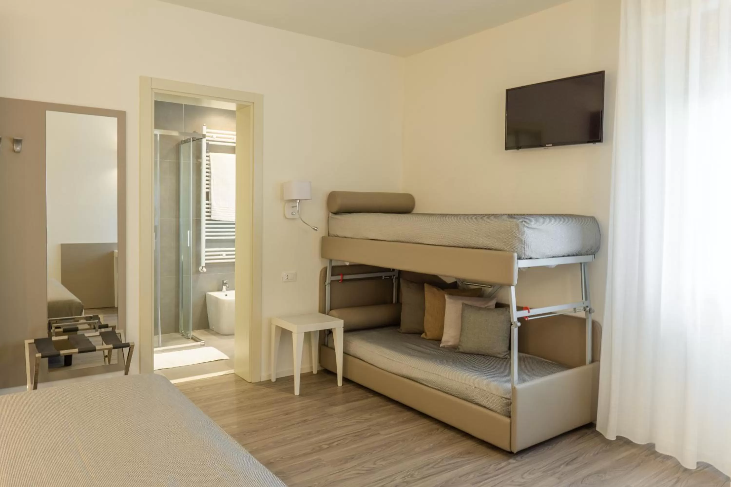 TV and multimedia, Bed in Hotel Globo