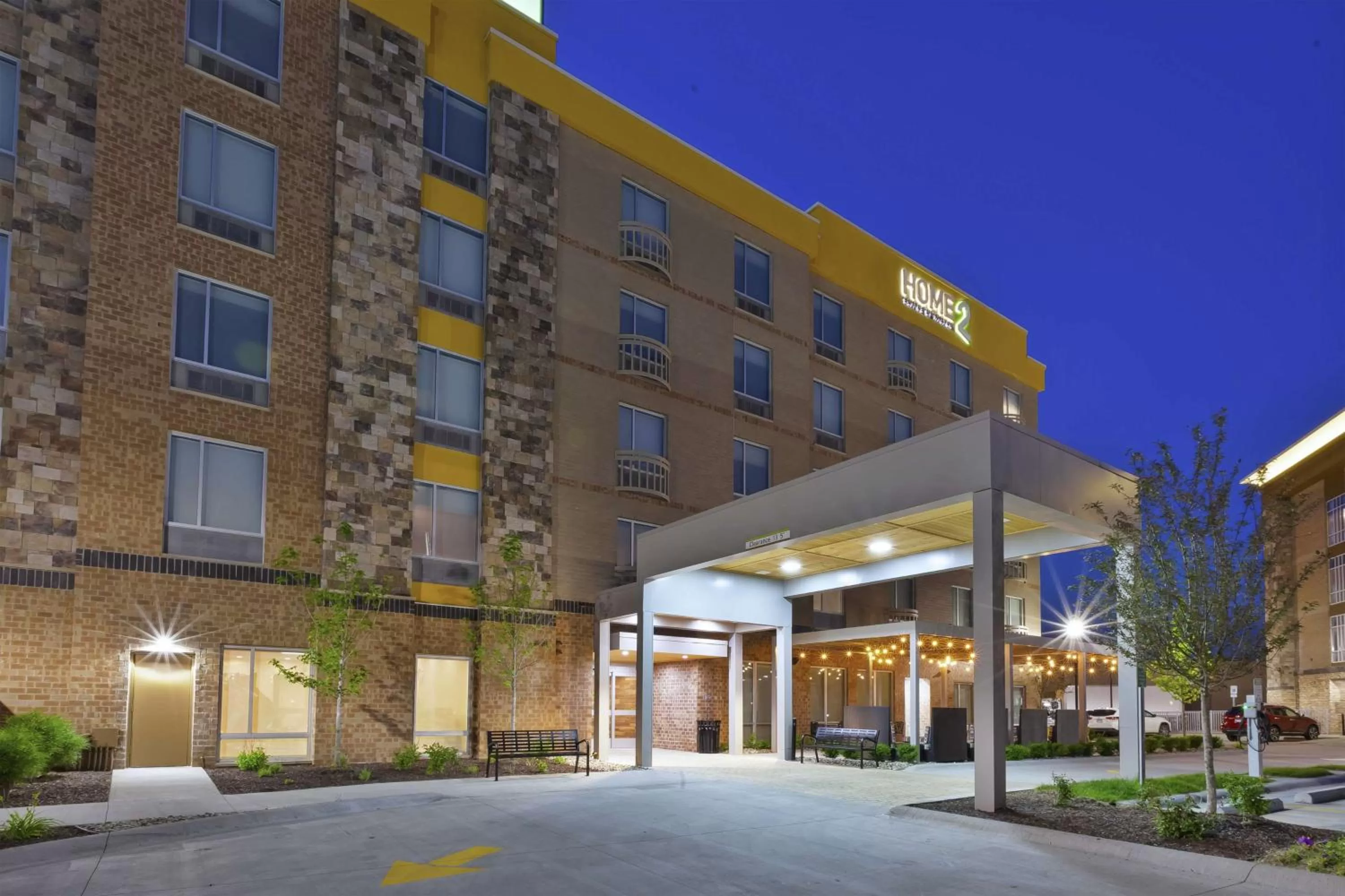 Property building in Home2 Suites By Hilton West Bloomfield, Mi