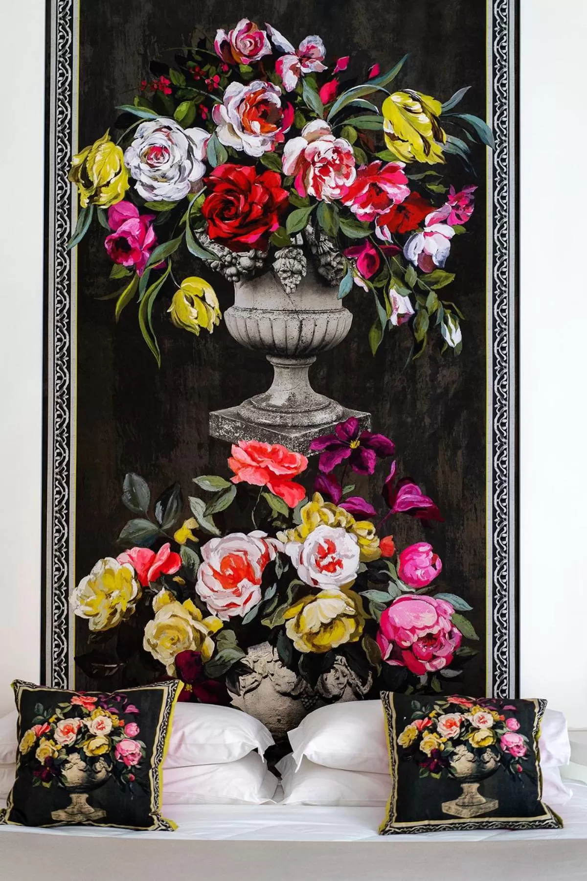 Decorative detail in Palazzo Scaramellino