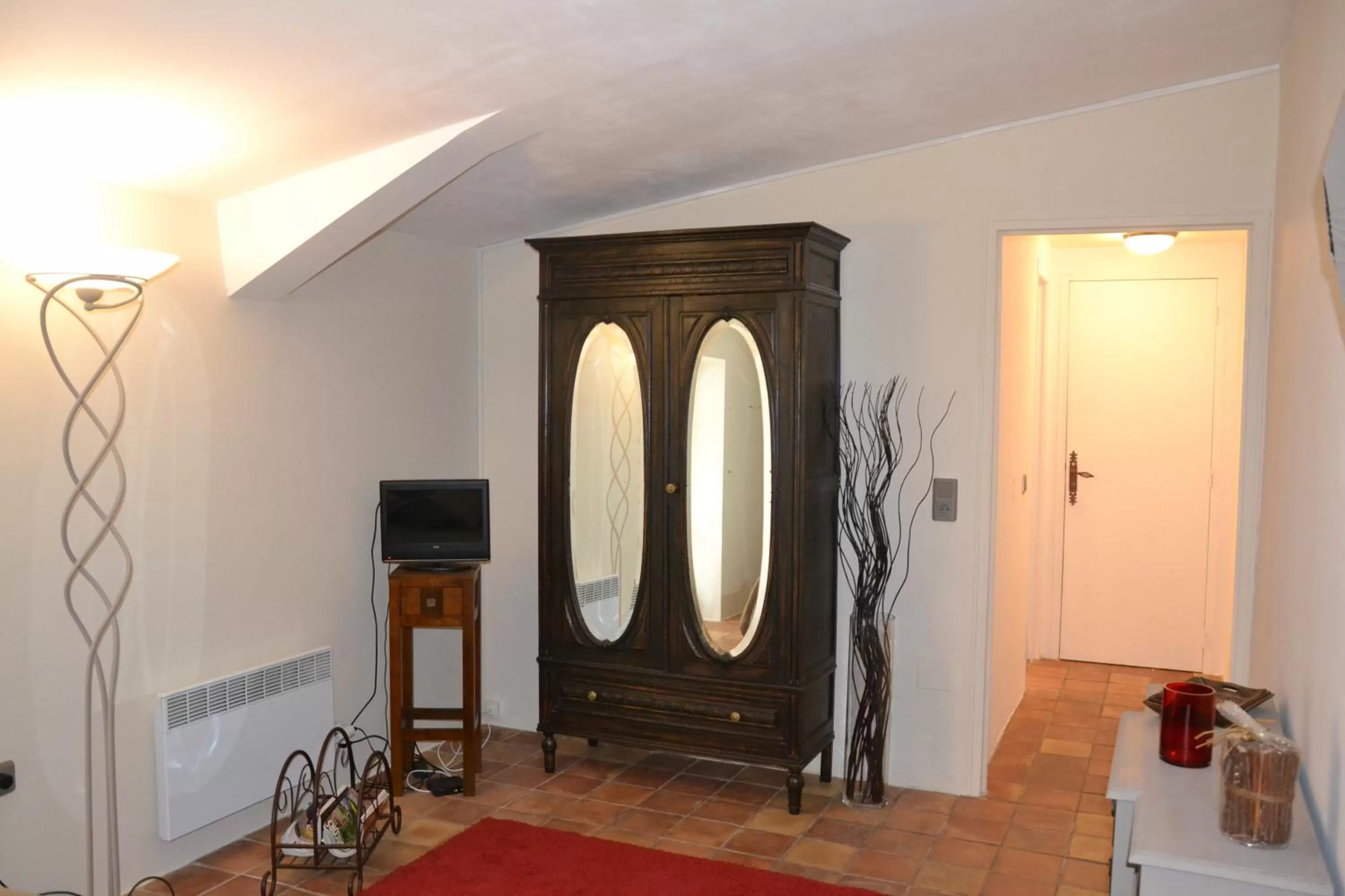 Bedroom in Maison Saint Louis avec Jacuzzi