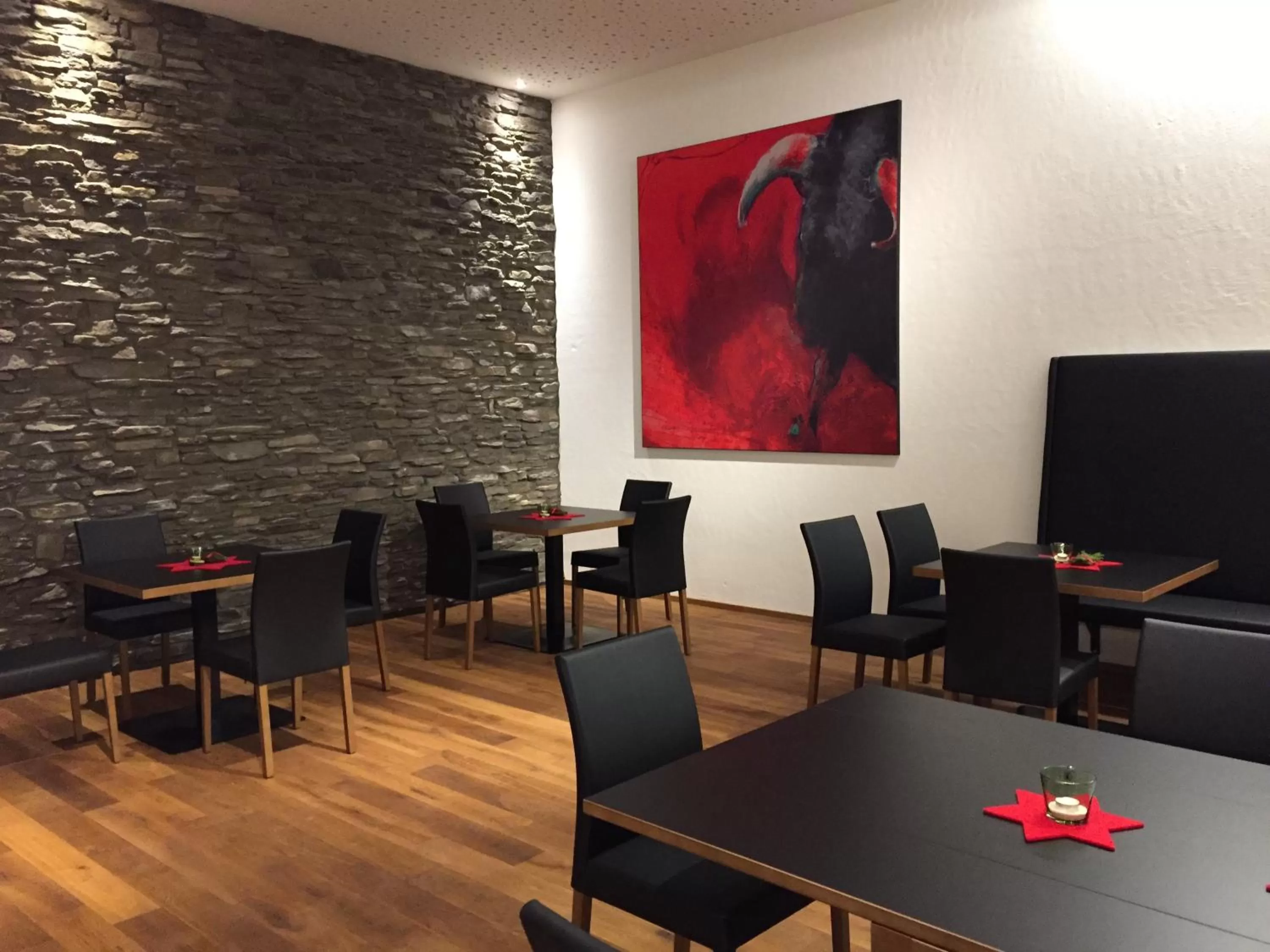 Restaurant/places to eat in Hotel Café Schatz