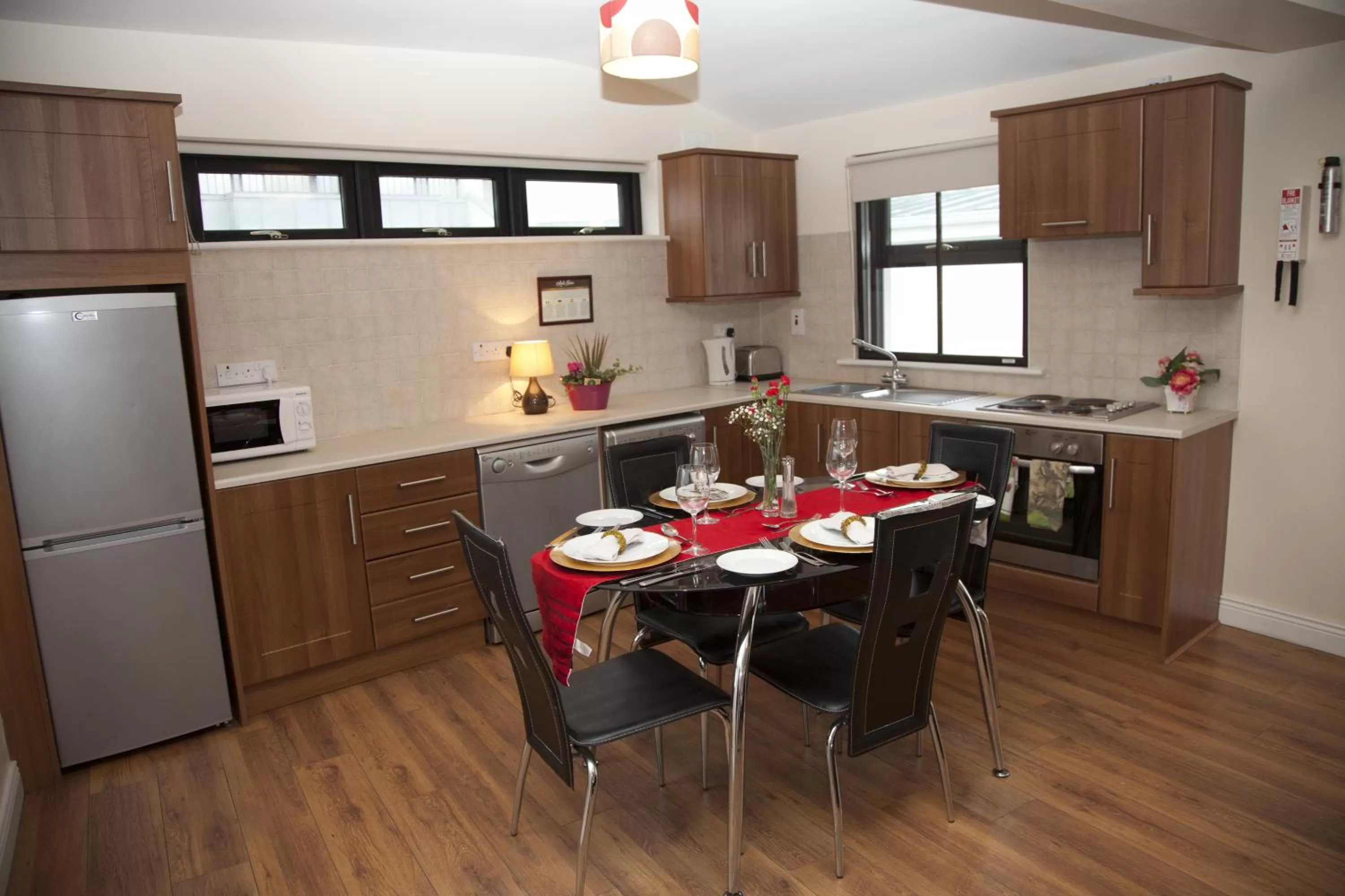 Kitchen or kitchenette in Arch House B&B & Apartments