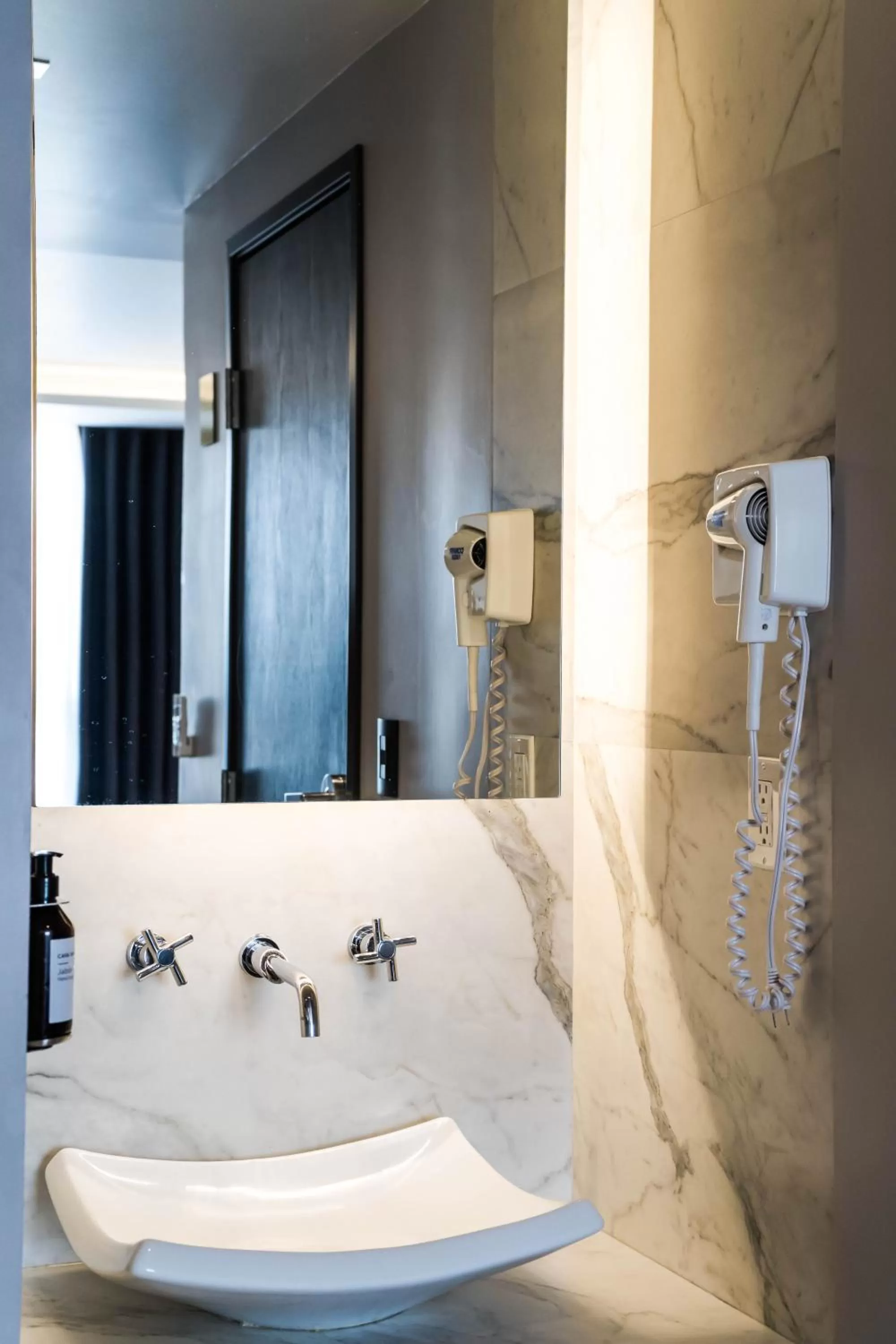 Bathroom in Casa Basalto