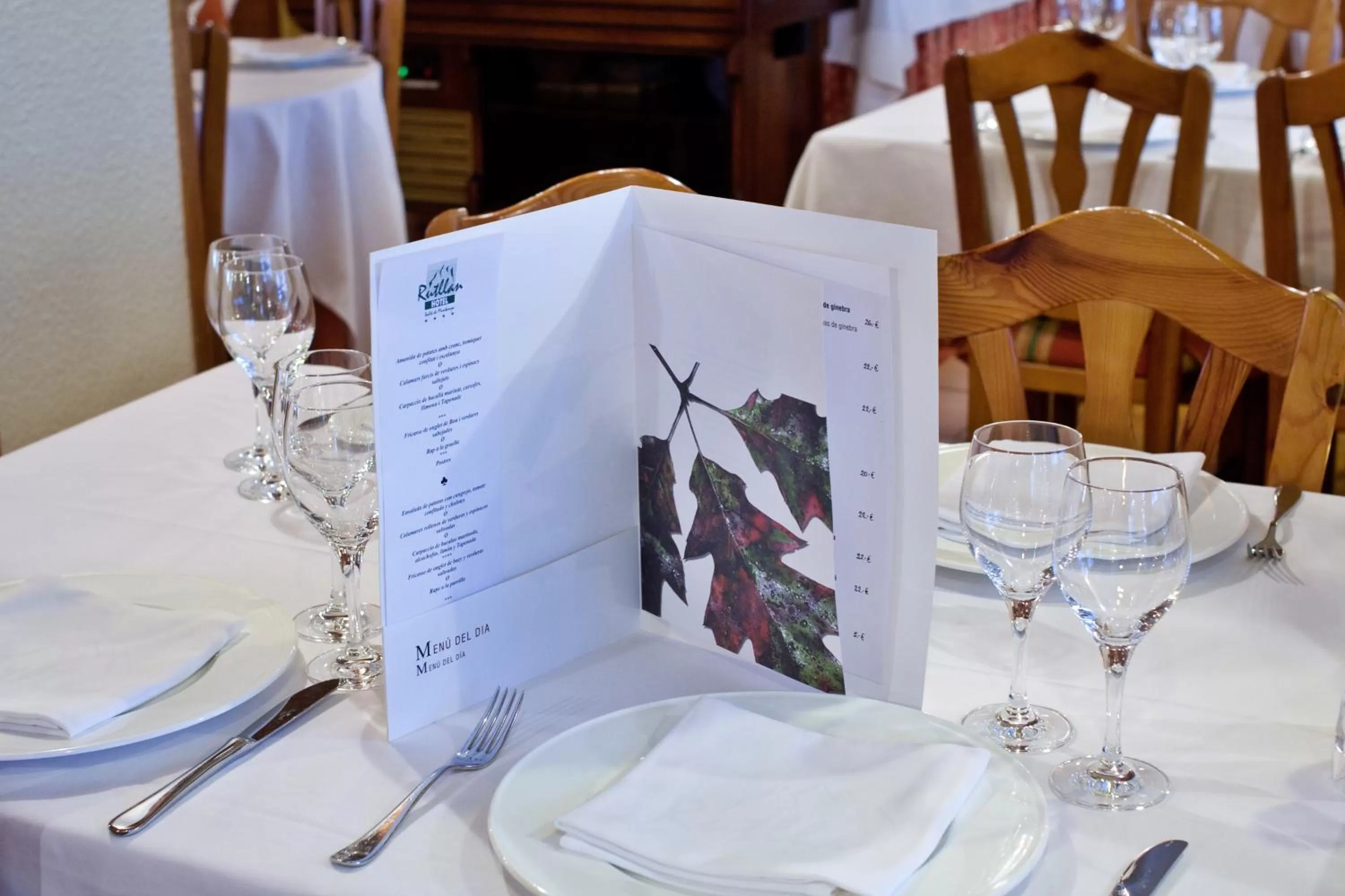 Restaurant/places to eat in Rutllan & Spa