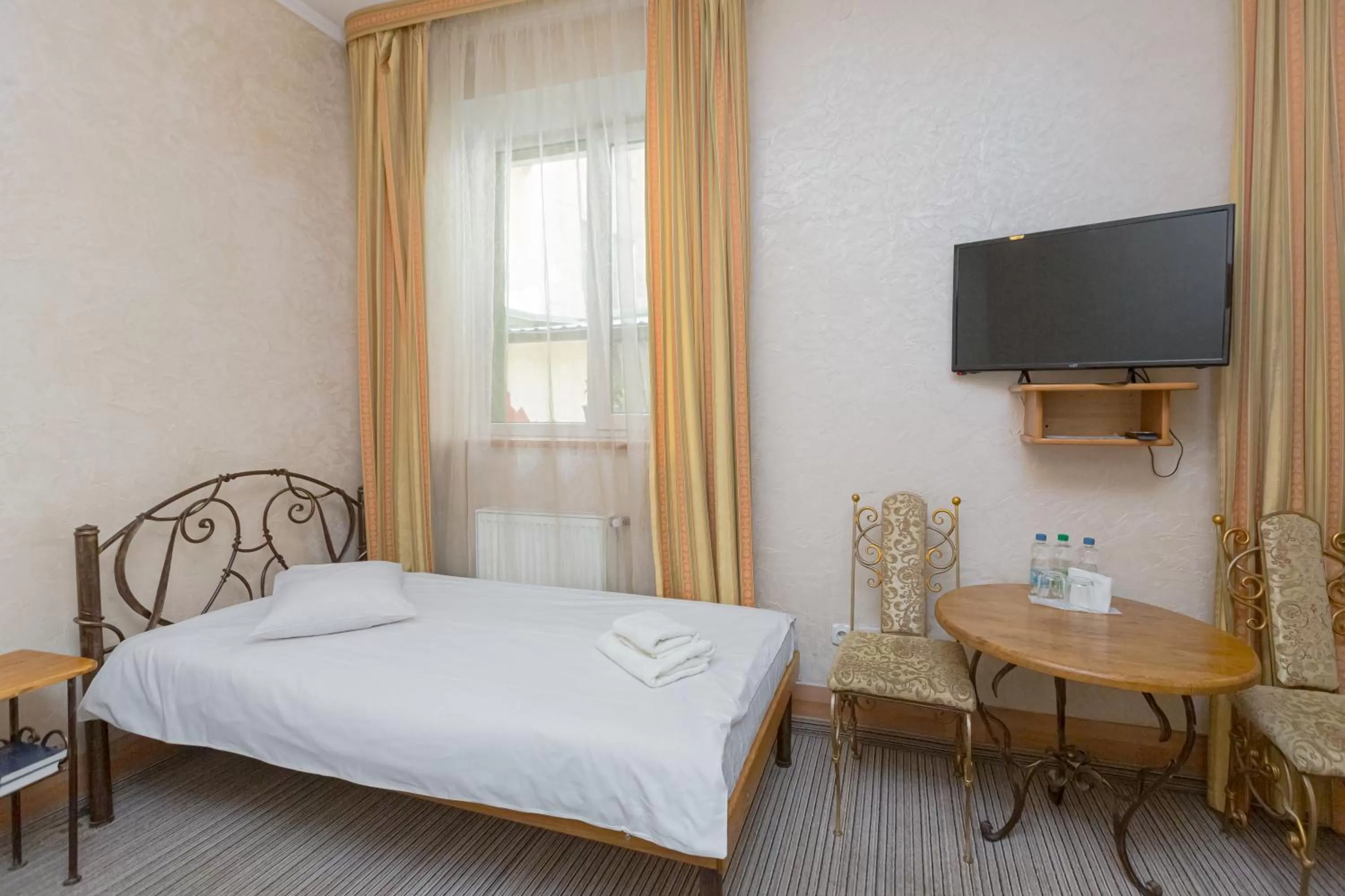 Bed in Staryi Krakiv