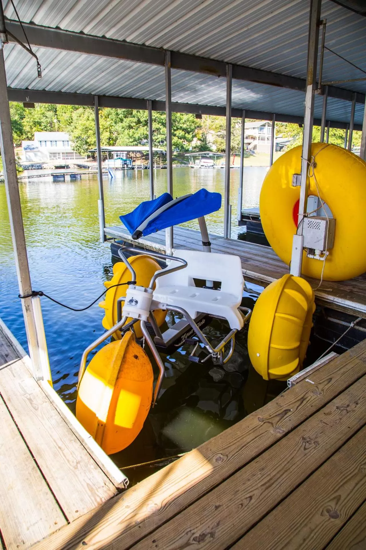 Area and facilities in Buddy's Harbor