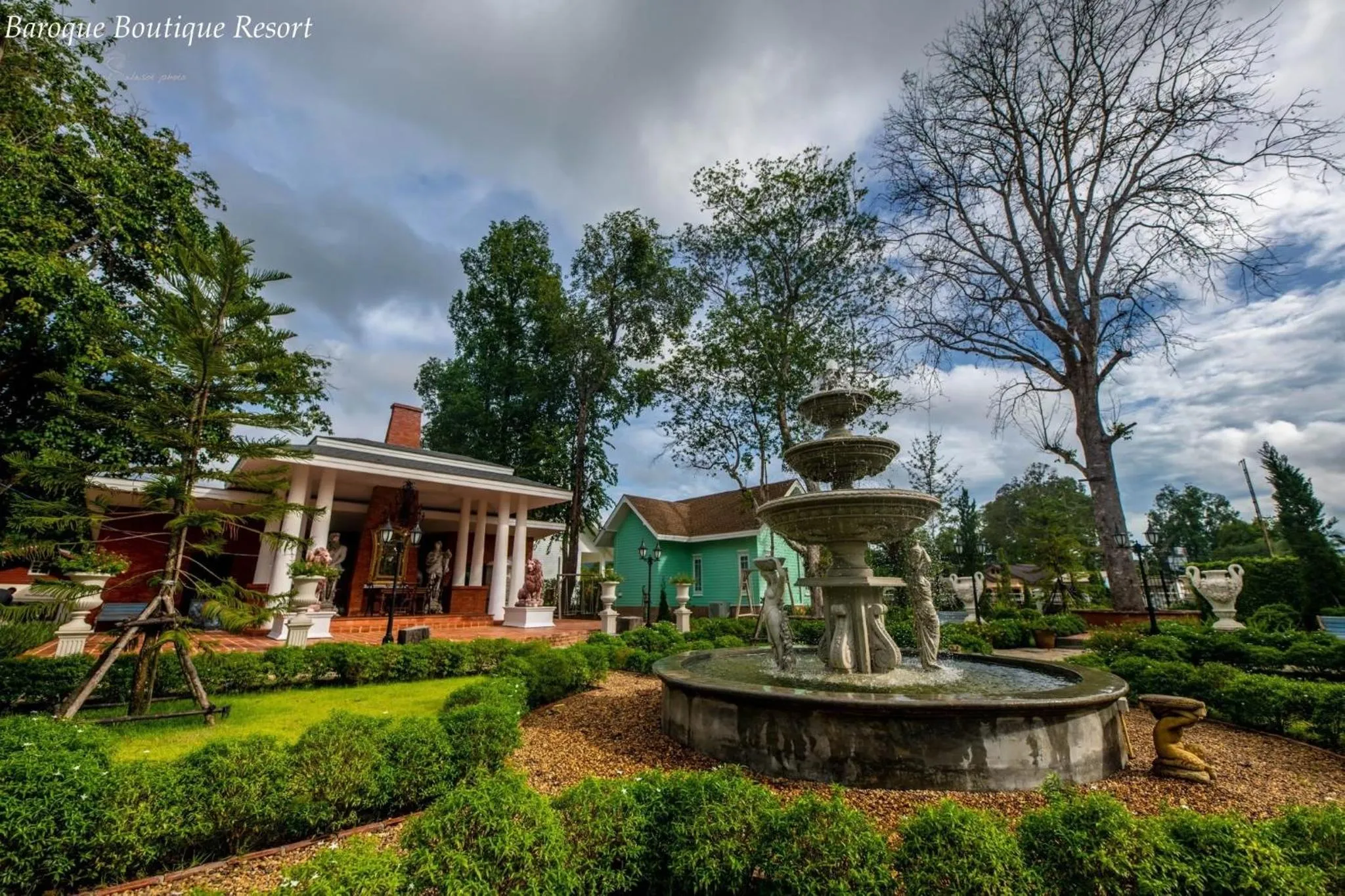 Property building in Baroque Boutique Resort