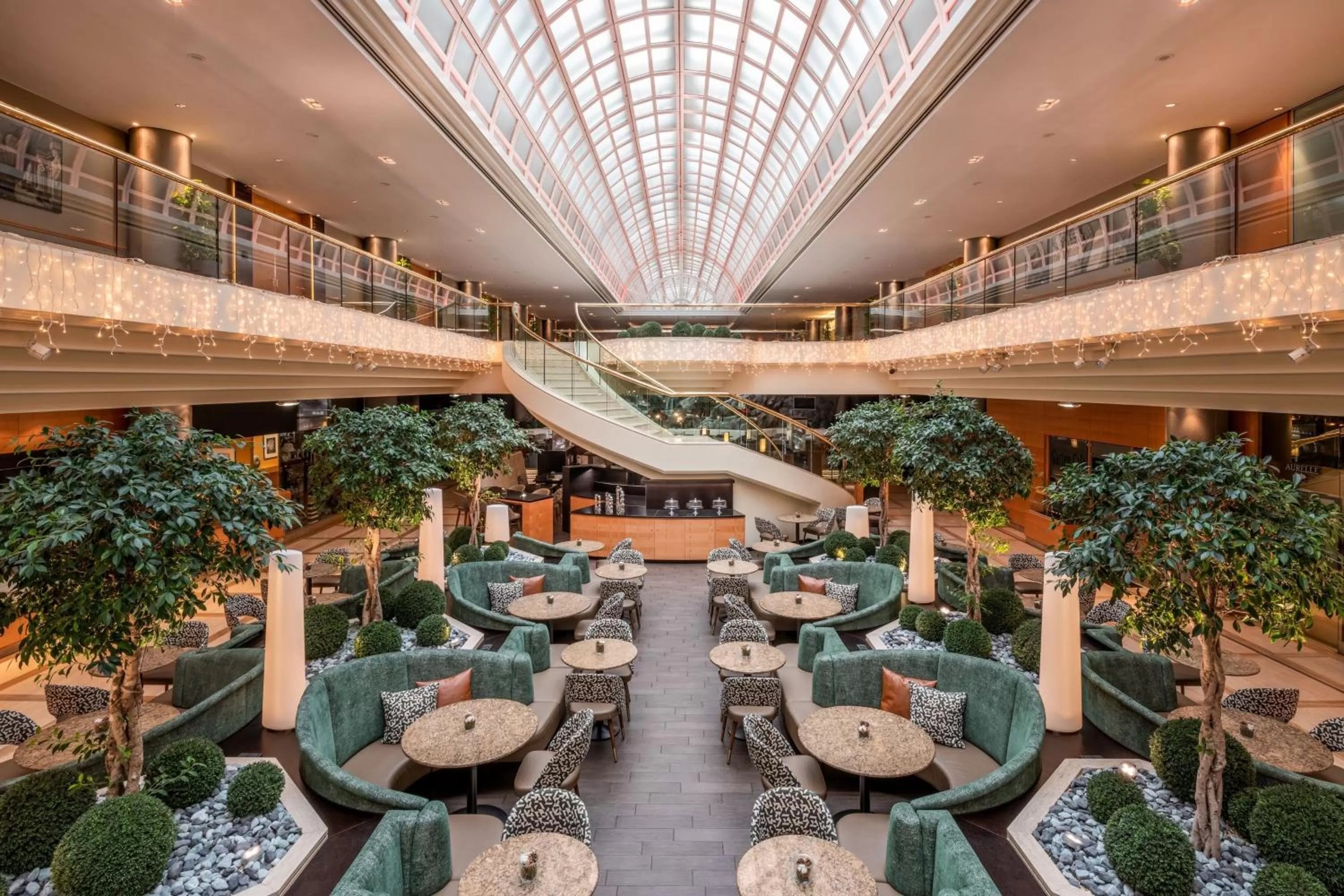 Restaurant/places to eat in Vienna Marriott Hotel