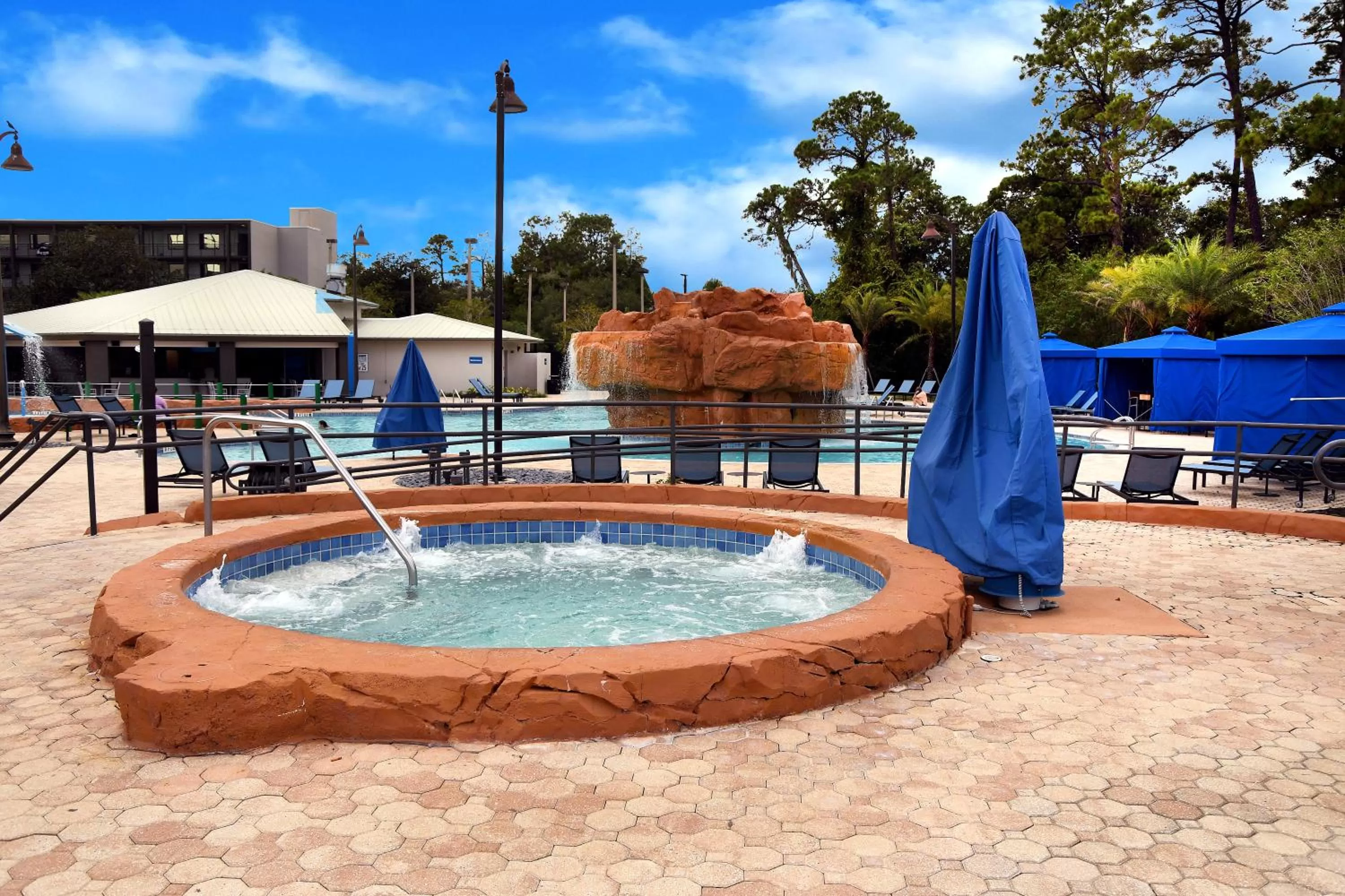 Swimming pool in Wyndham Garden Lake Buena Vista – Disney Springs® Area