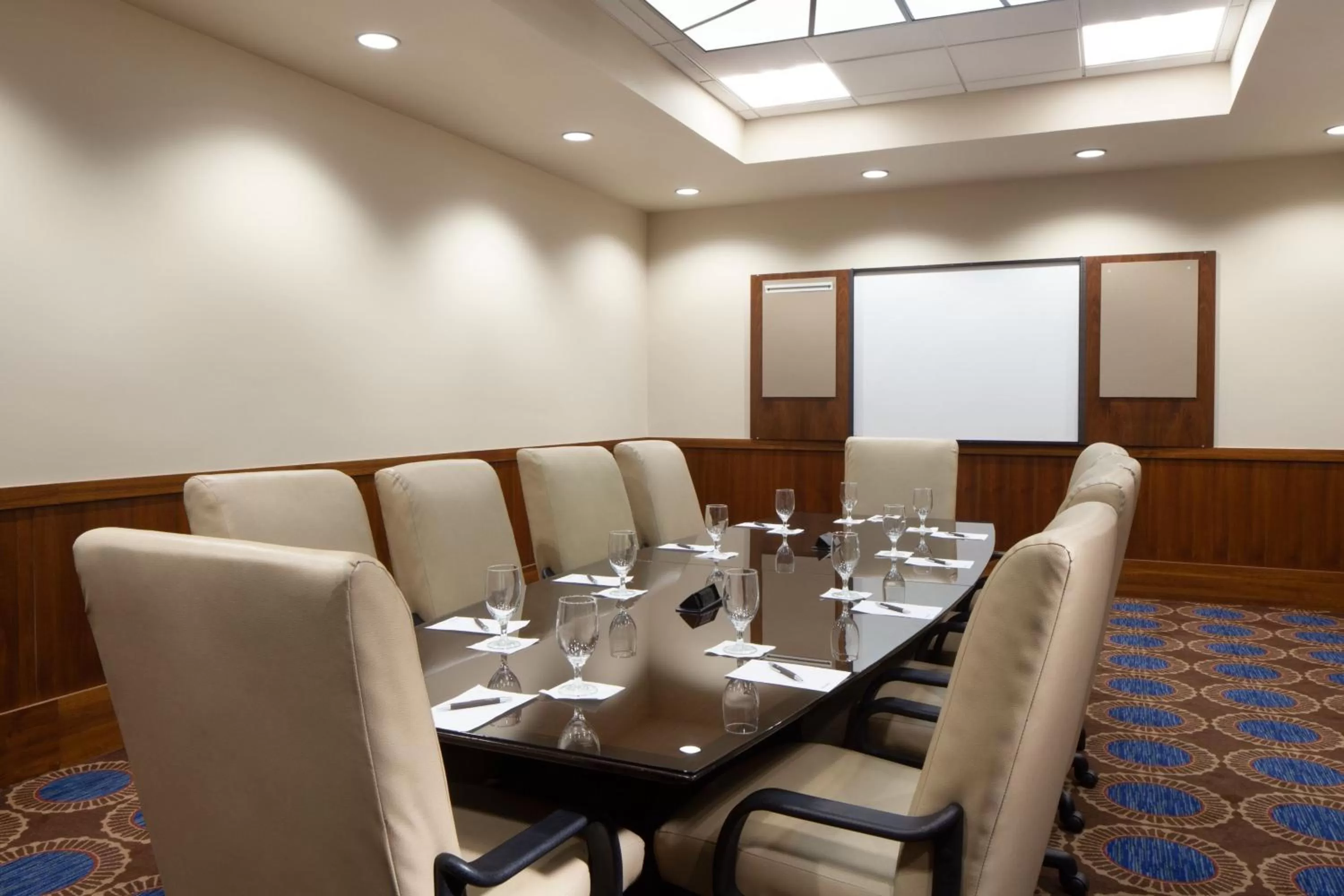 Meeting/conference room in Sheraton Anchorage Hotel