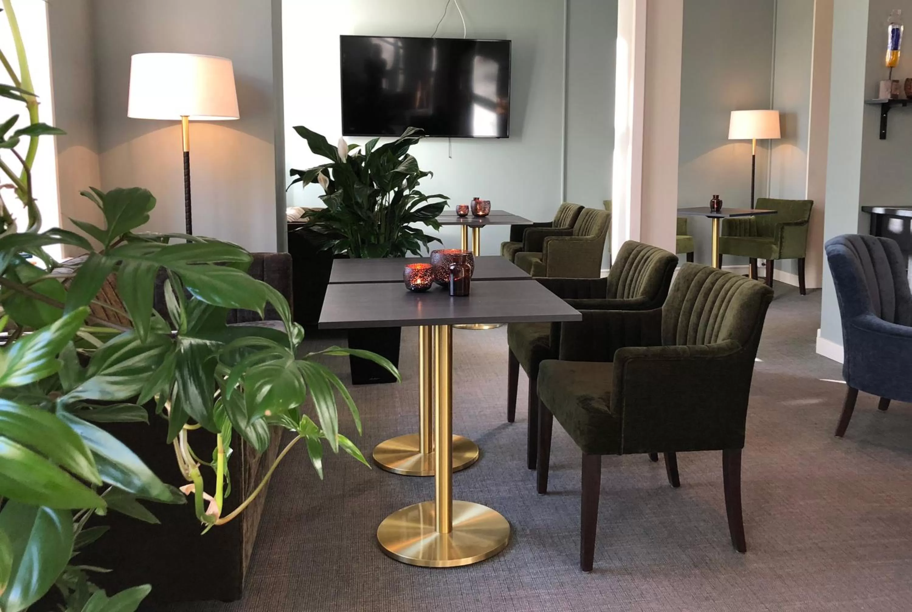 Communal lounge/ TV room in Piteå Stadshotell