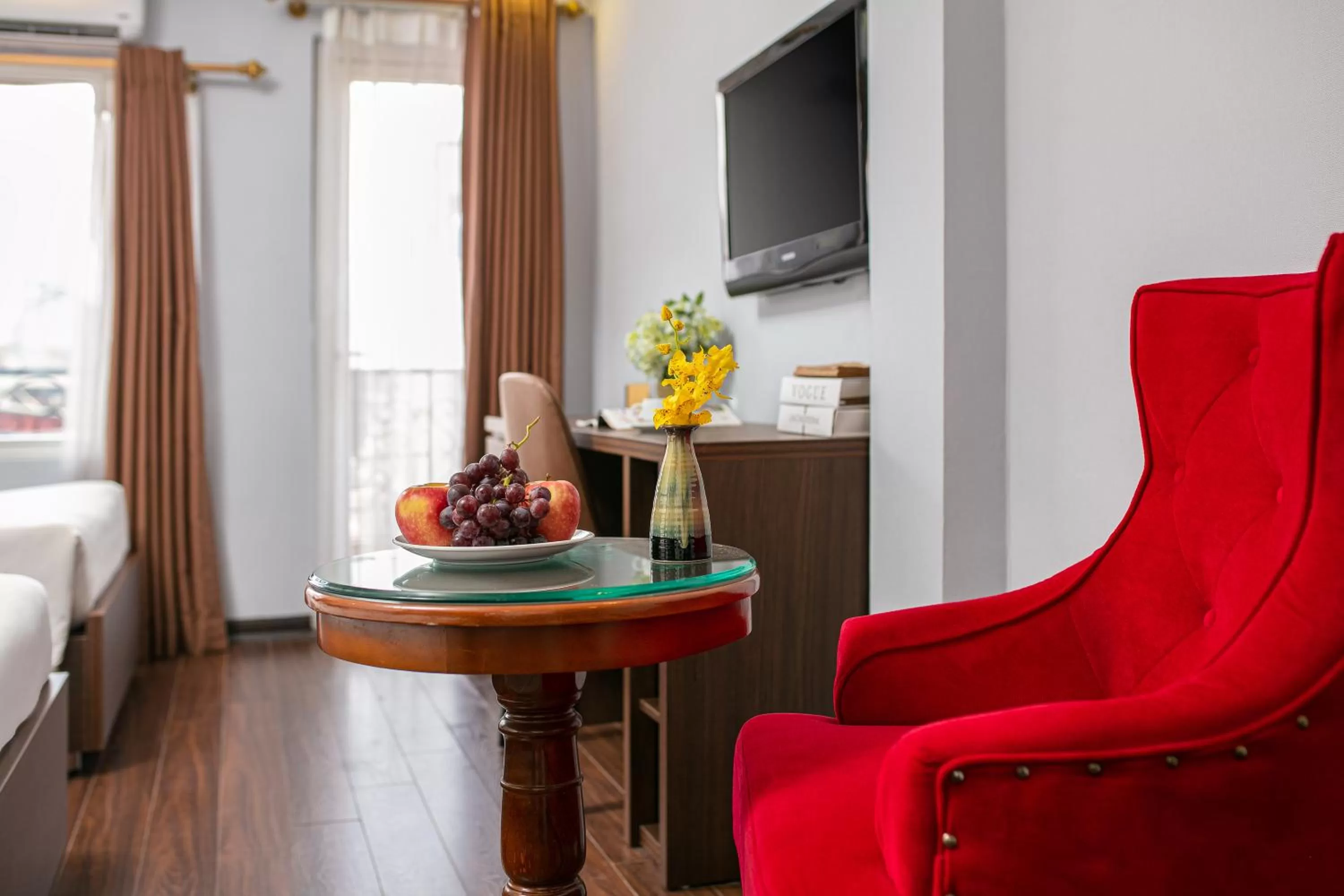 TV and multimedia, Bed in Hanoi Diamond King Hotel & Travel