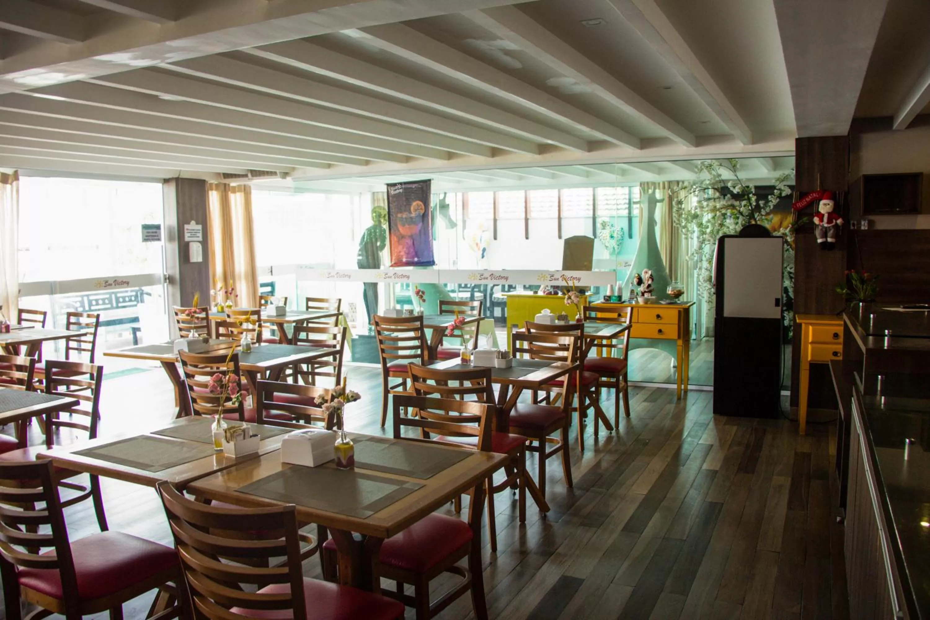 Restaurant/places to eat in Pousada SUN Victory