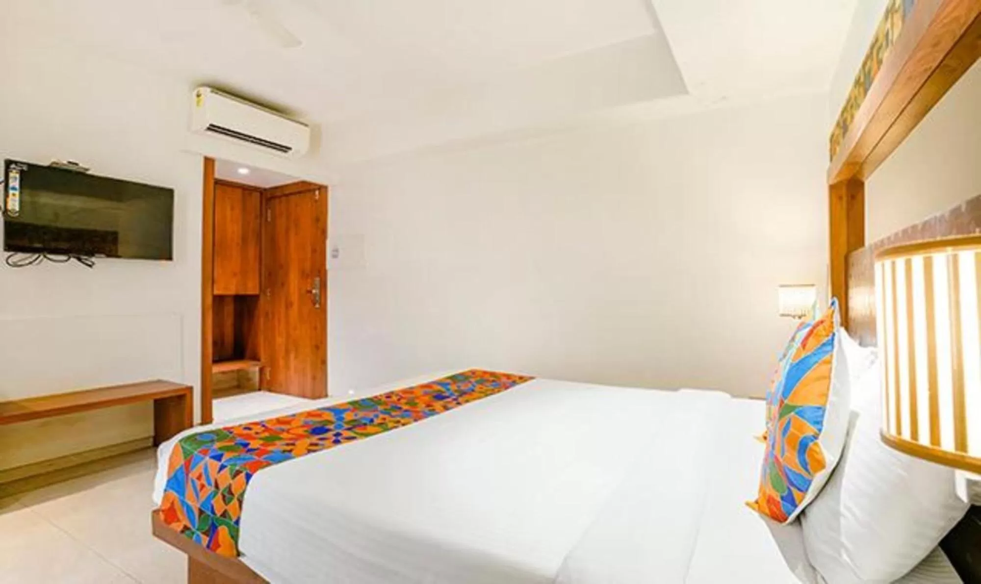 Bed in SriKrishna Paradise Hotel Thane Navi Mumbai
