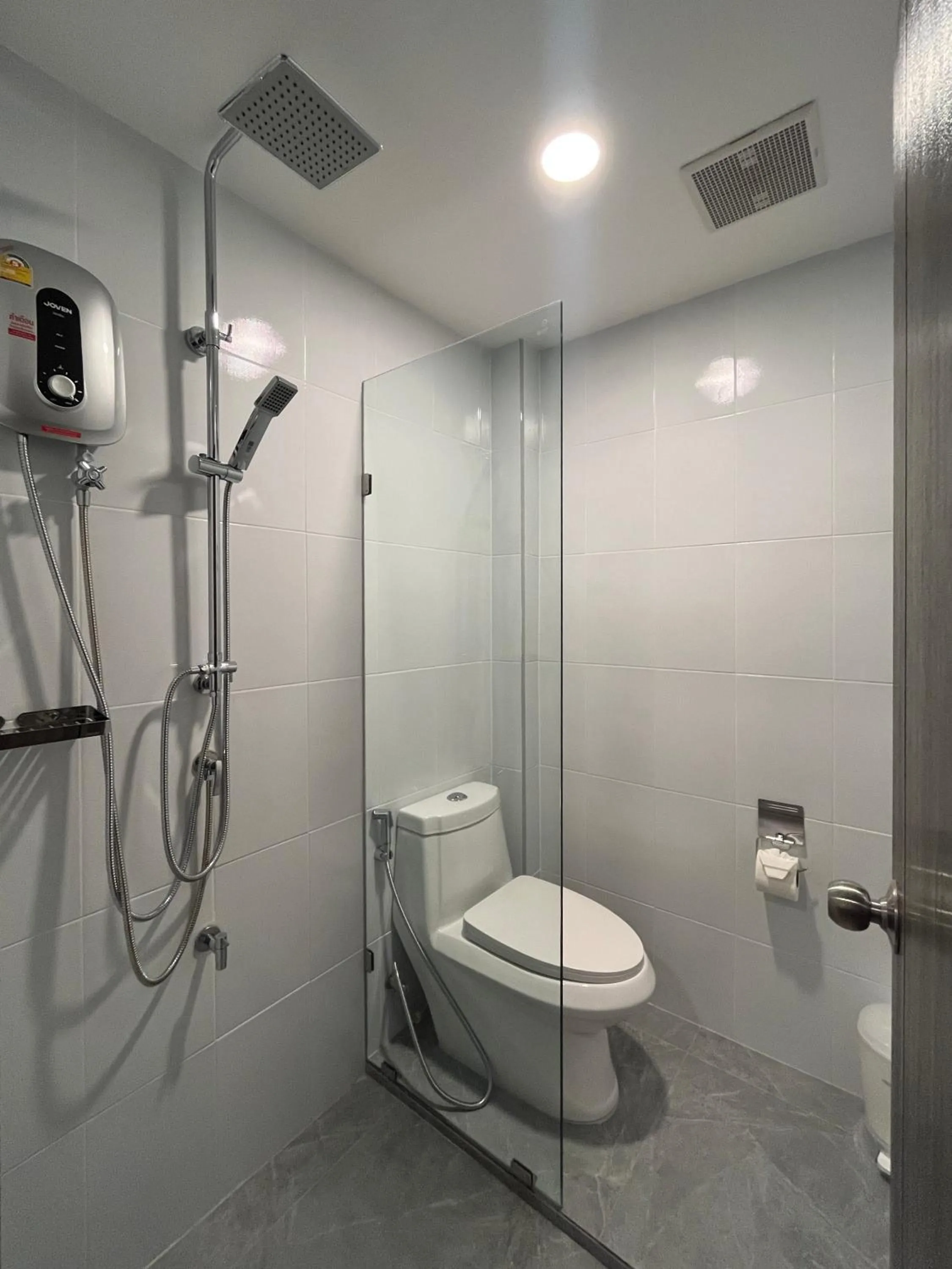 Shower in Rendezvous Oldtown Chiangmai