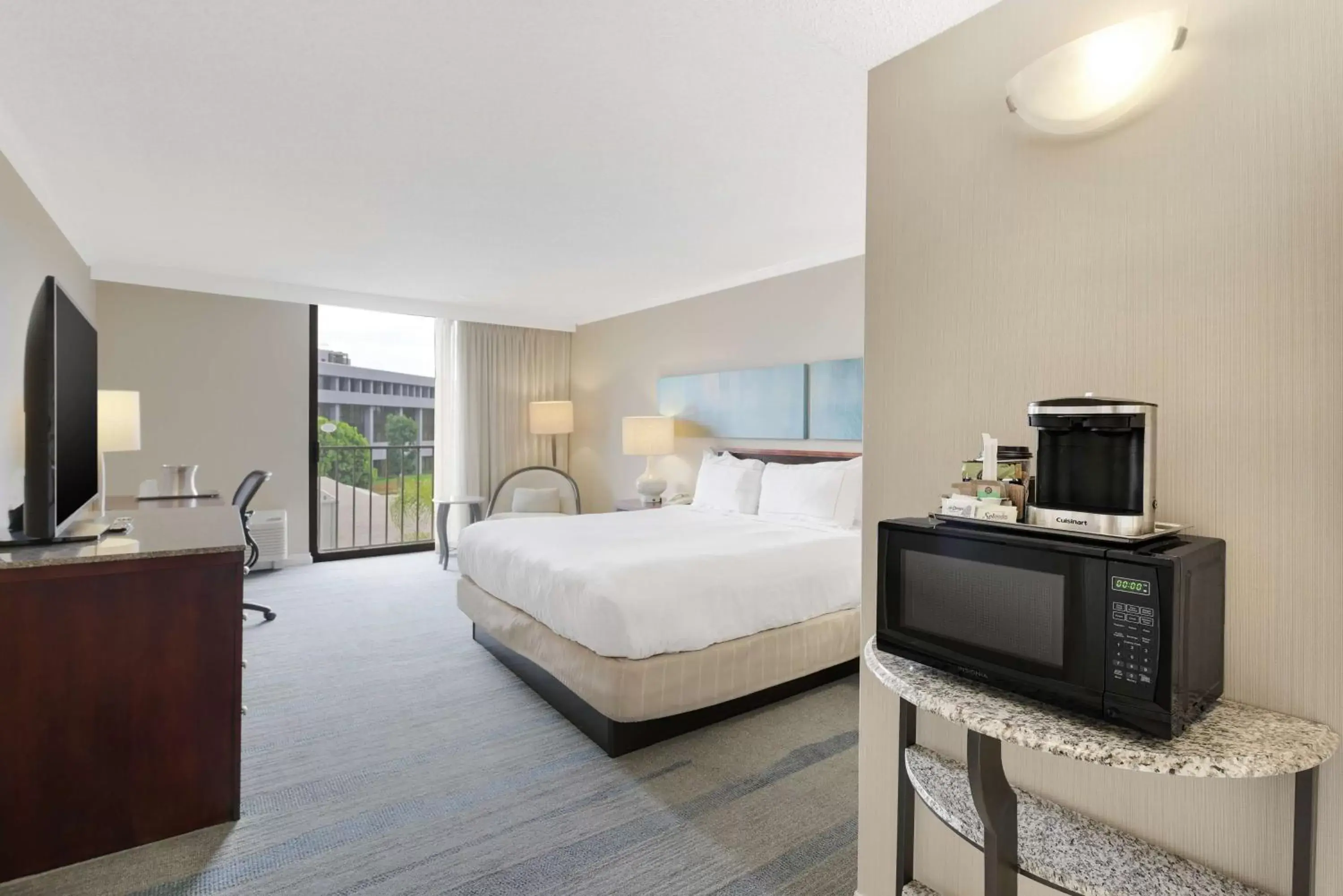 Premium King Room in Hilton Irvine/Orange County Airport Premium King Room in Hilton Irvine/Orange County Airport